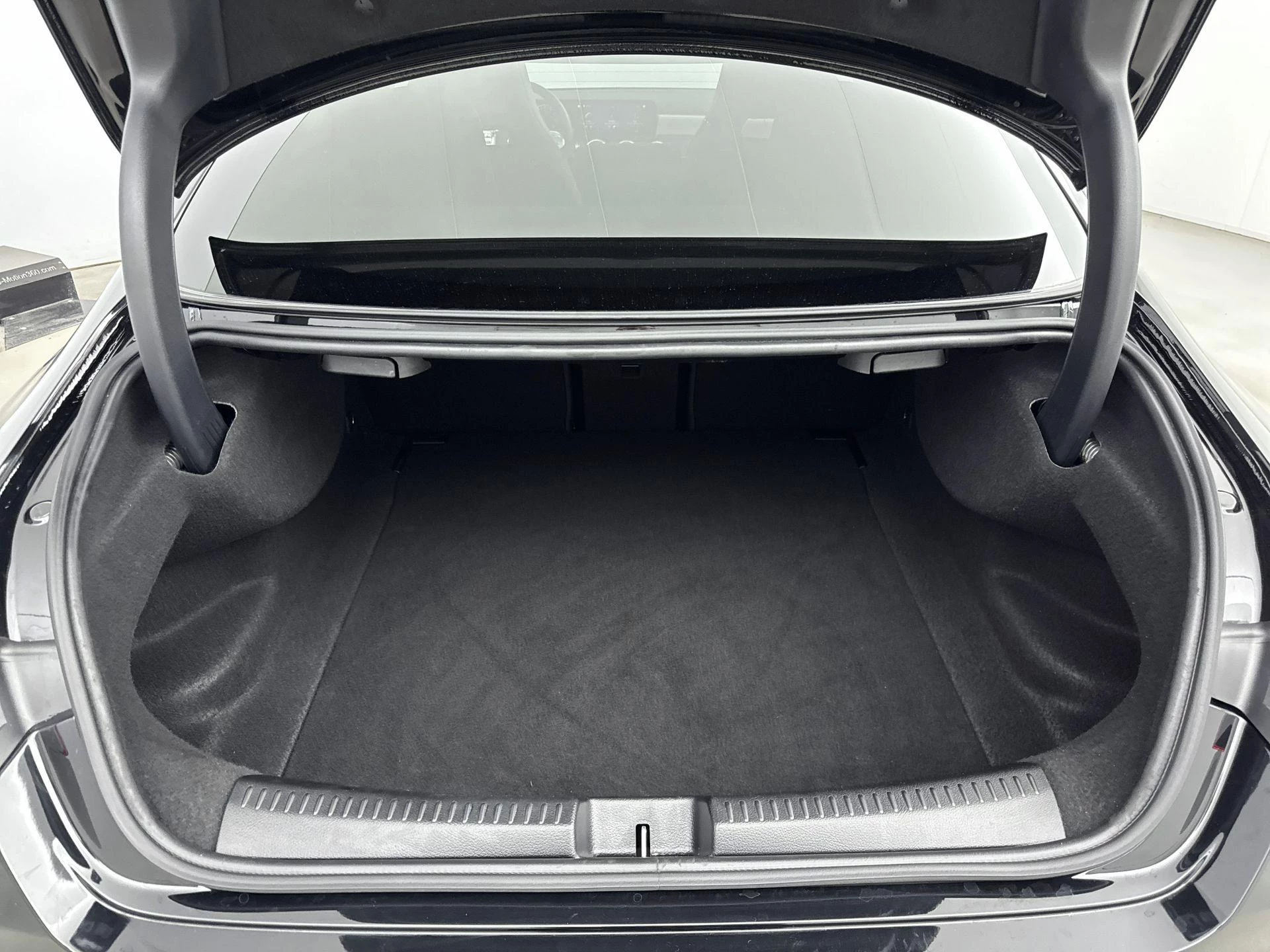 Mercedes-Benz-CLA-image-28