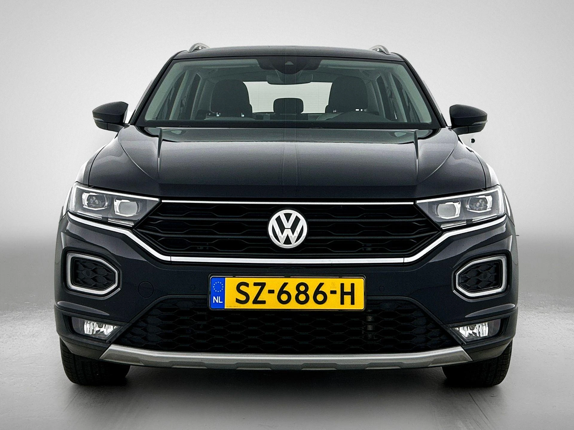 Volkswagen-T-Roc-image-4