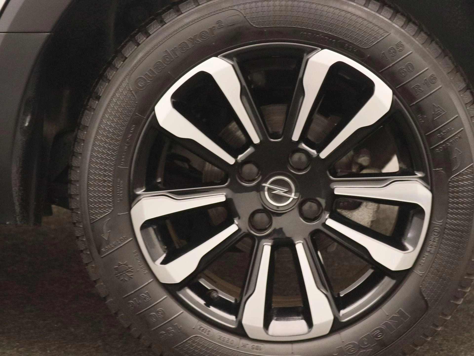 Opel-Crossland-image-16
