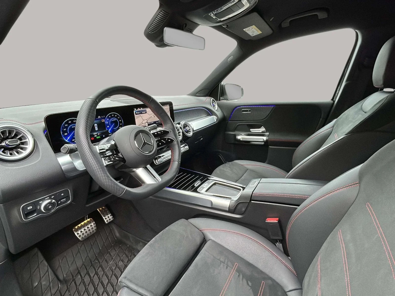 Mercedes-Benz-EQB-image-10