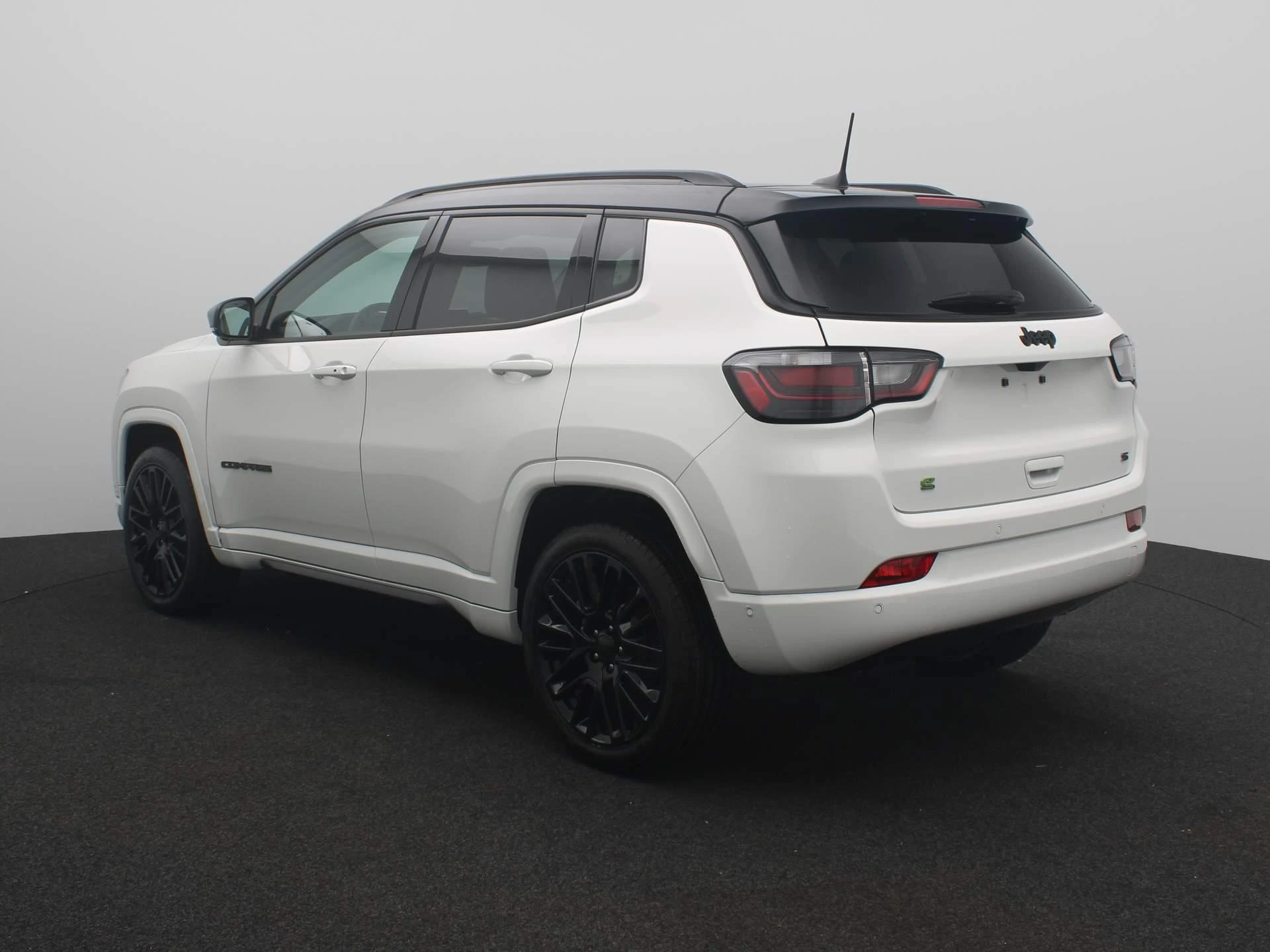 Jeep-Compass-image-24