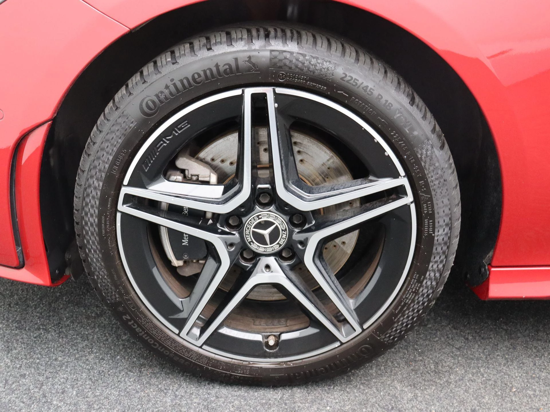 Mercedes-Benz CLA 250 e AMG Line + LEDER + CARPLAY + PANO DAK + HEAD UP + MULTIBEAM