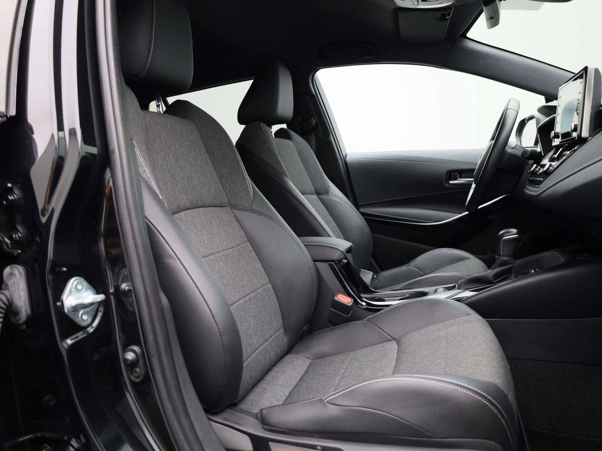 Toyota-Corolla Touring Sports-image-29