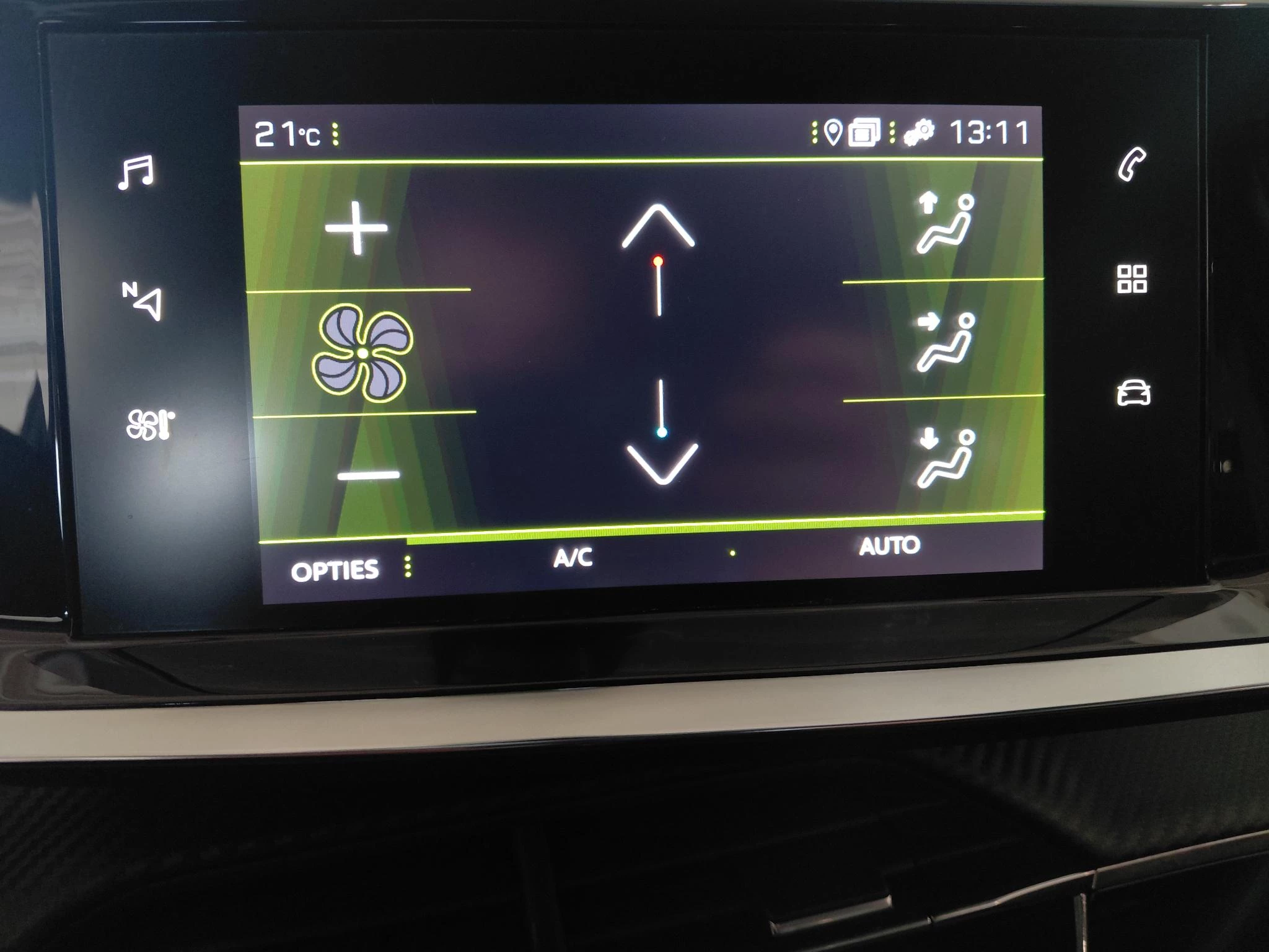 Peugeot-208-image-13