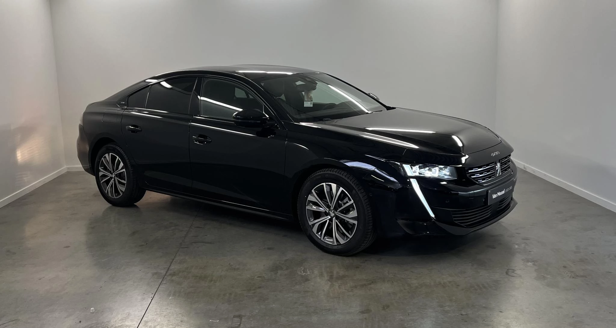 Peugeot-508-image-2