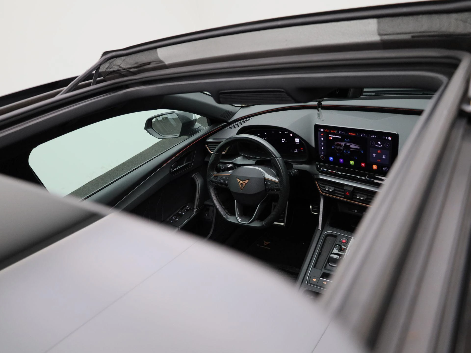 CUPRA-Leon Sportstourer-image-47