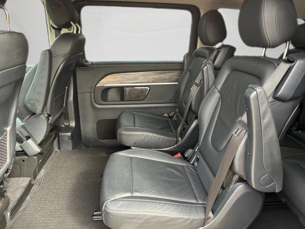 Mercedes-Benz-V-Klasse 250 d-image-9
