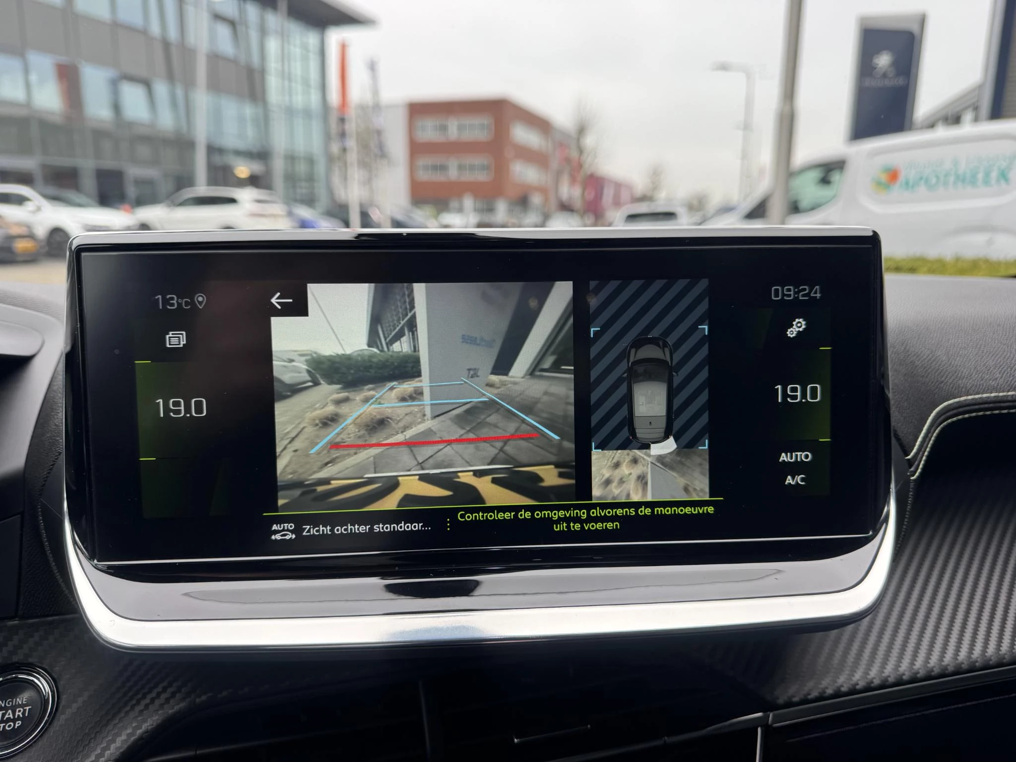 Peugeot-208-image-22