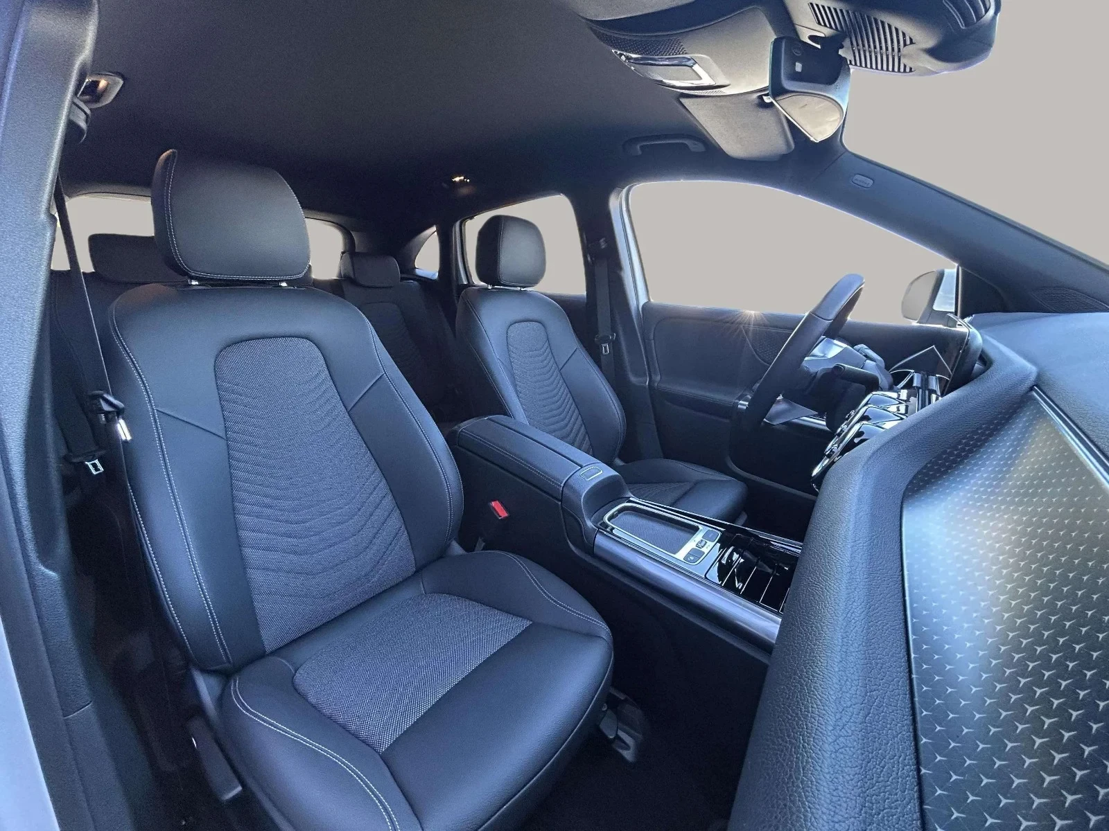 Mercedes-Benz-EQA-image-17