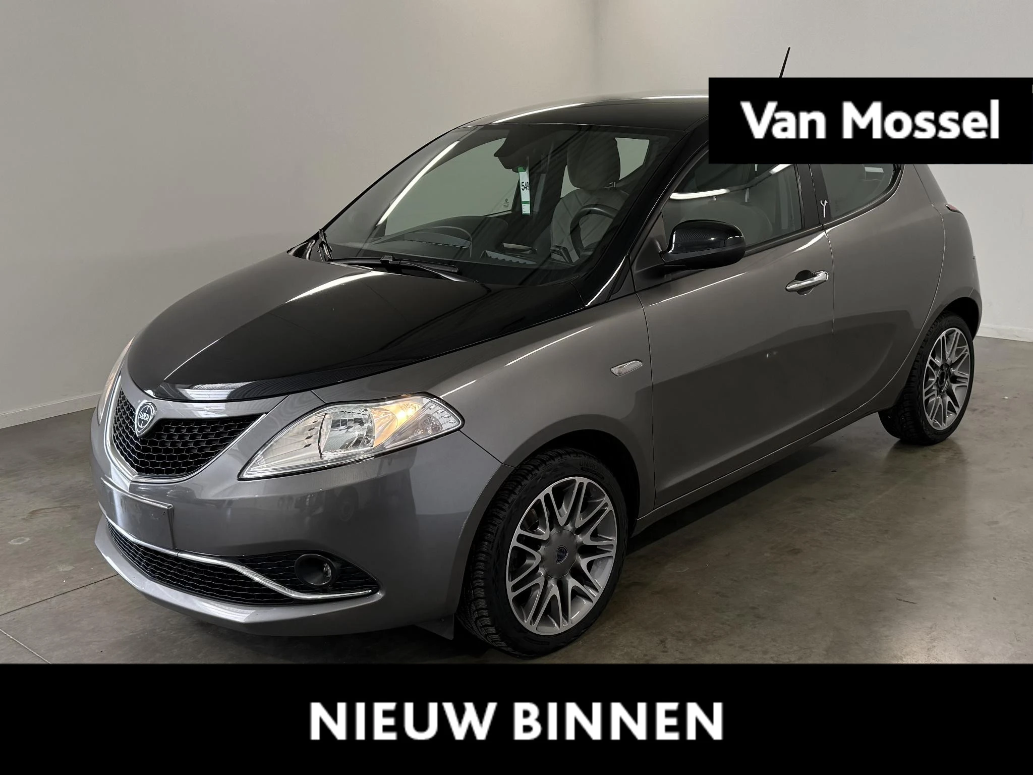Lancia-Ypsilon-image-0
