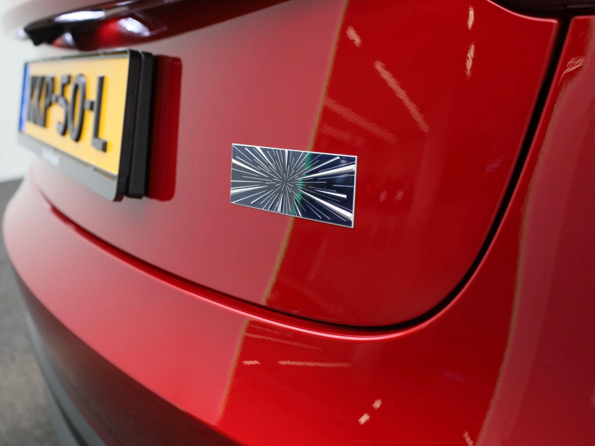 Tesla-Model 3-image-27