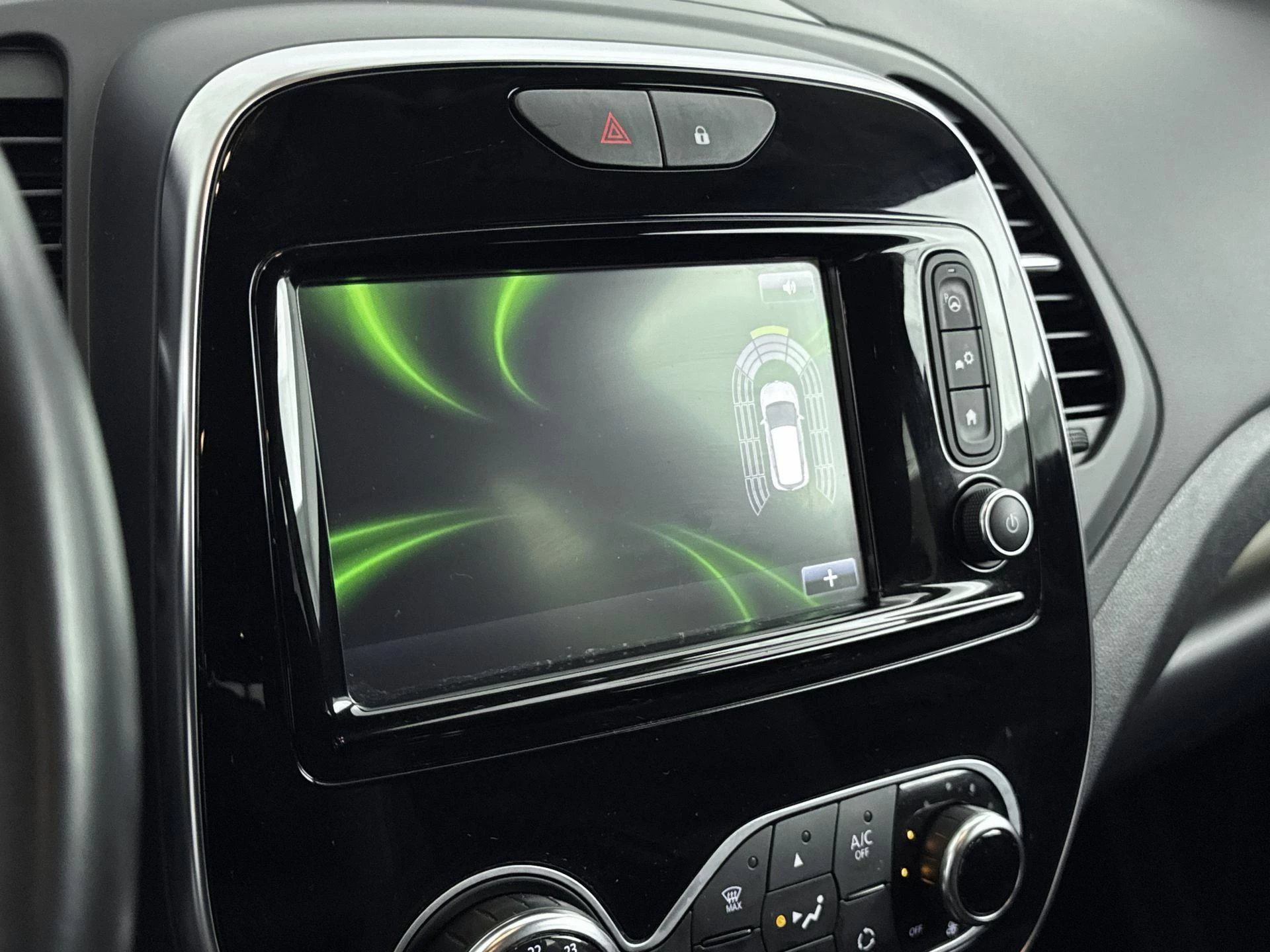 Renault-Captur-image-10