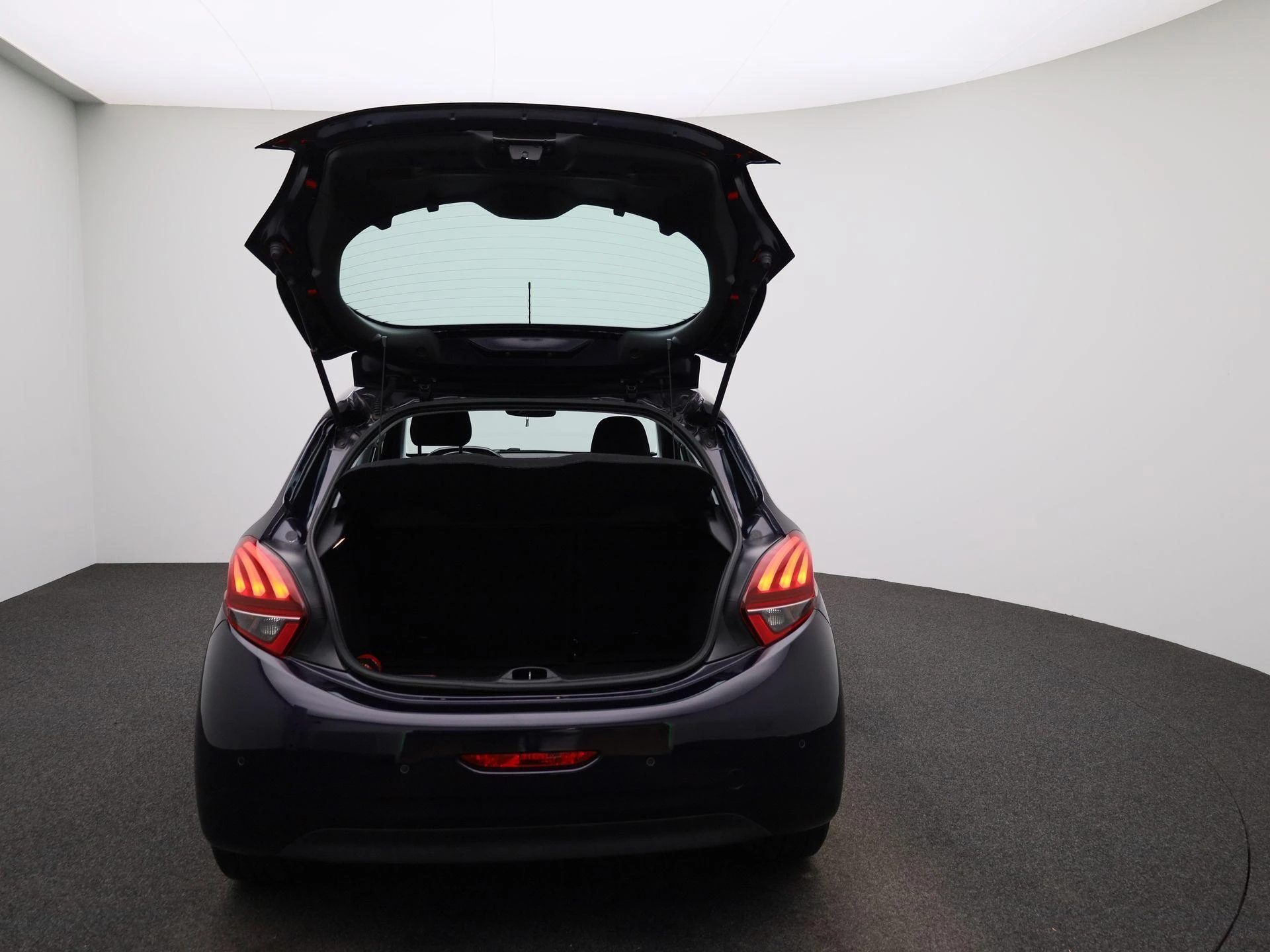 Peugeot-208-image-10