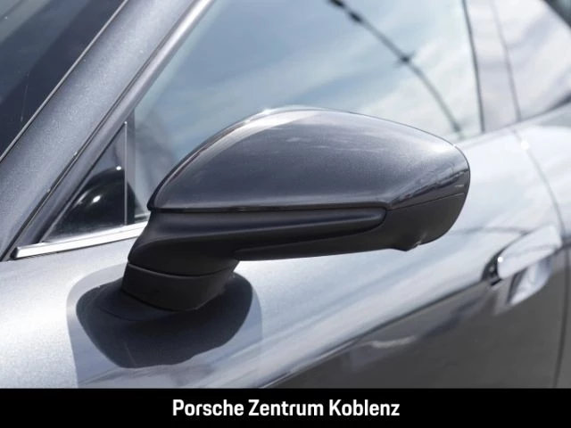 Porsche Taycan 4 Cross Turismo s