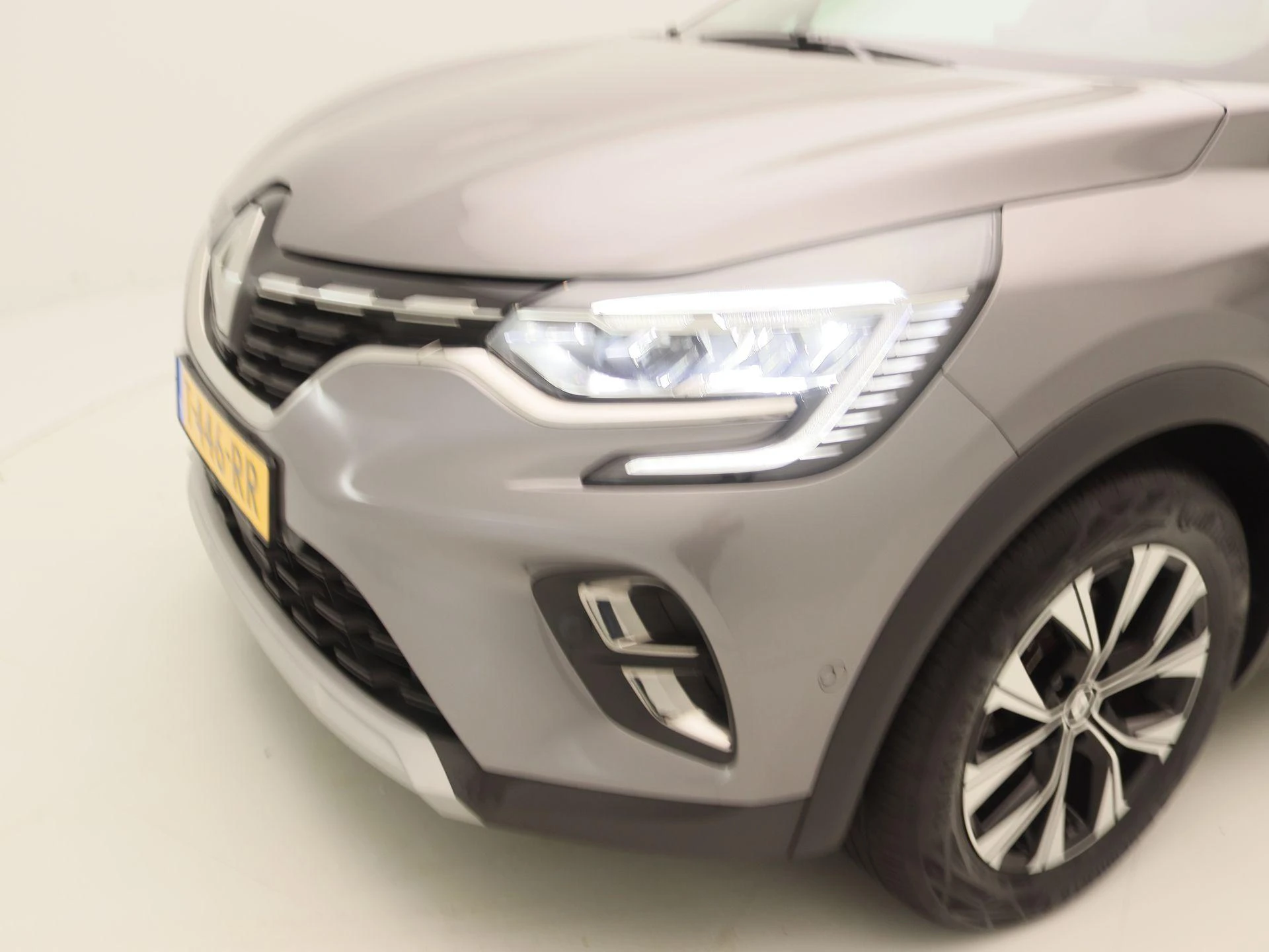 Renault-Captur-image-14