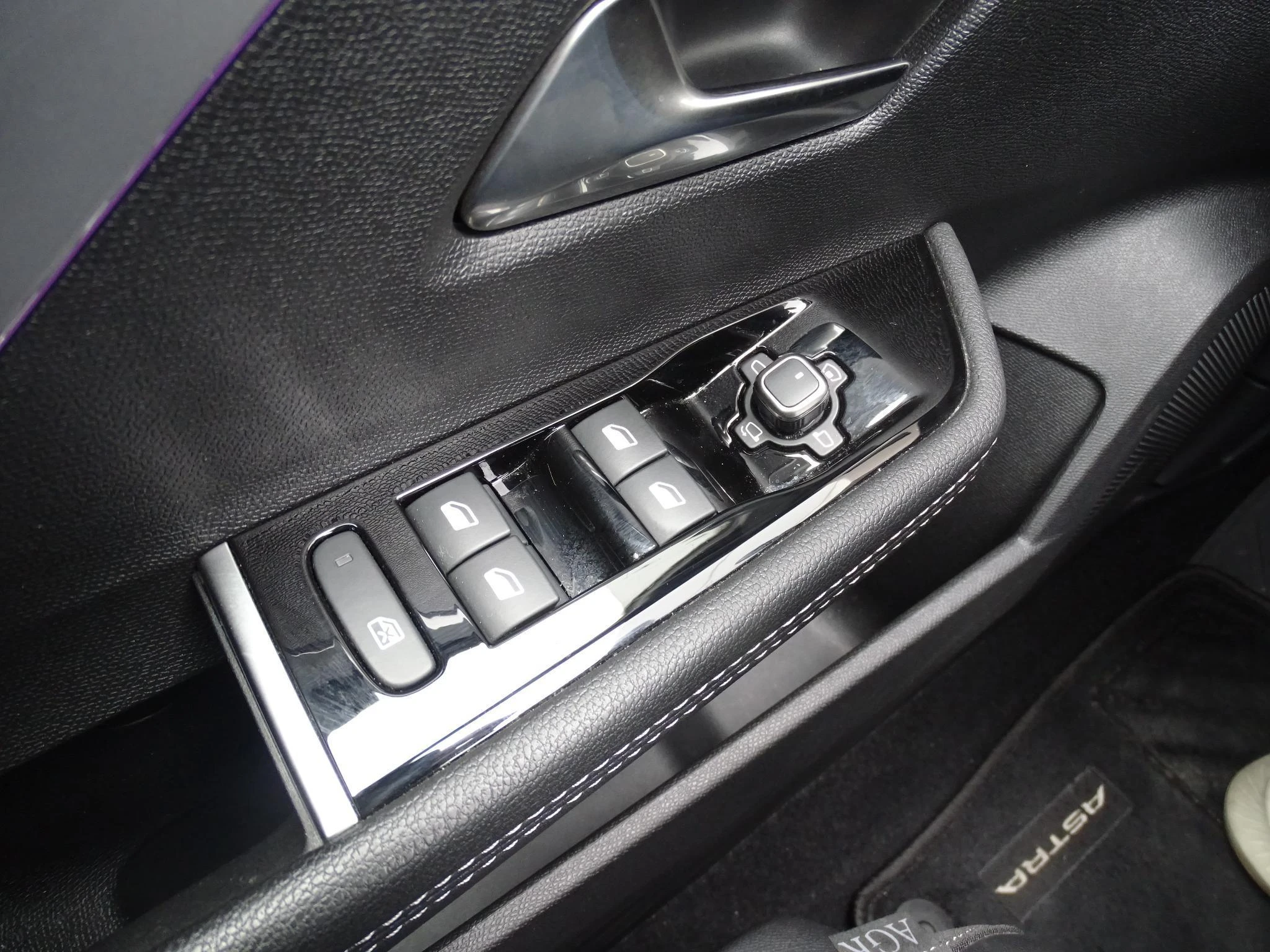 Opel-Astra-image-15