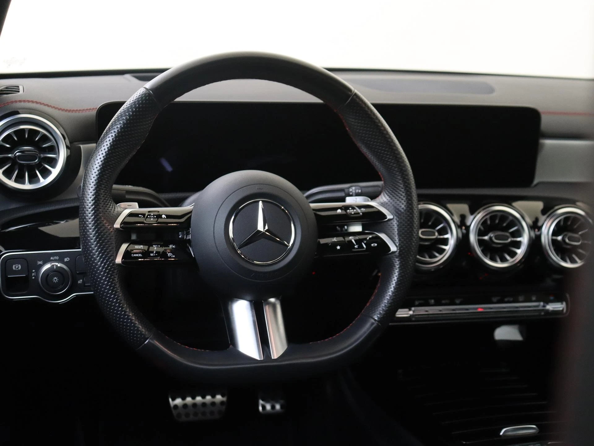 Mercedes-Benz CLA 250 e Star Edition AMG Line Plus