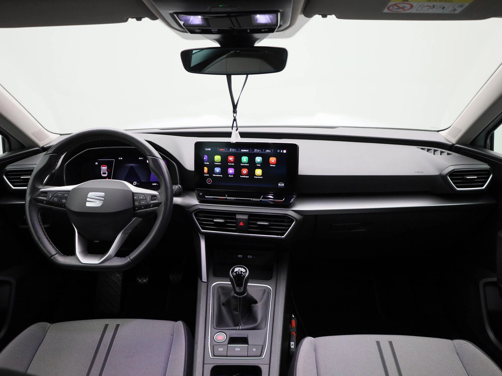 SEAT-Leon-image-33
