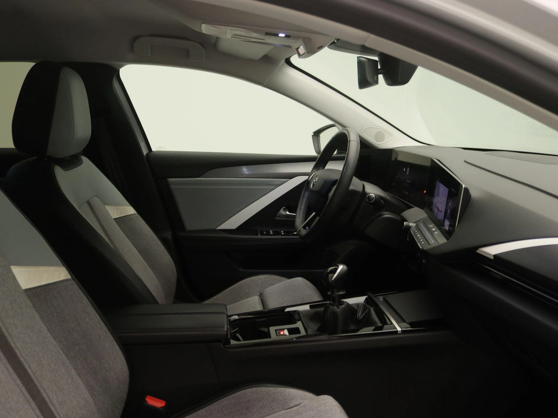 Opel-Astra-image-21