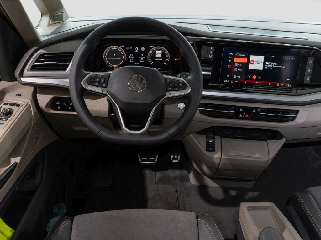 Volkswagen Multivan T7 2.0 TDI DSG Style lang AHK, IQ Light