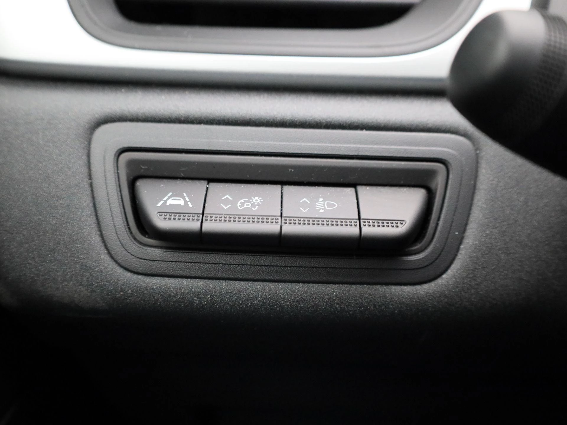 Renault-Captur-image-19