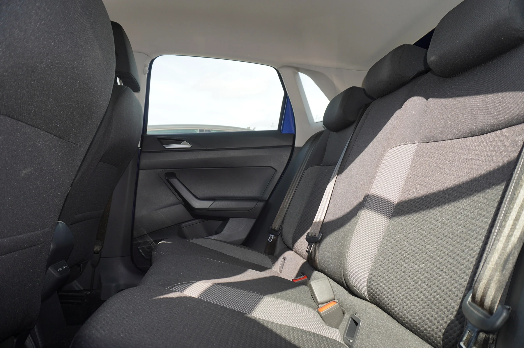 Volkswagen-Polo-image-9