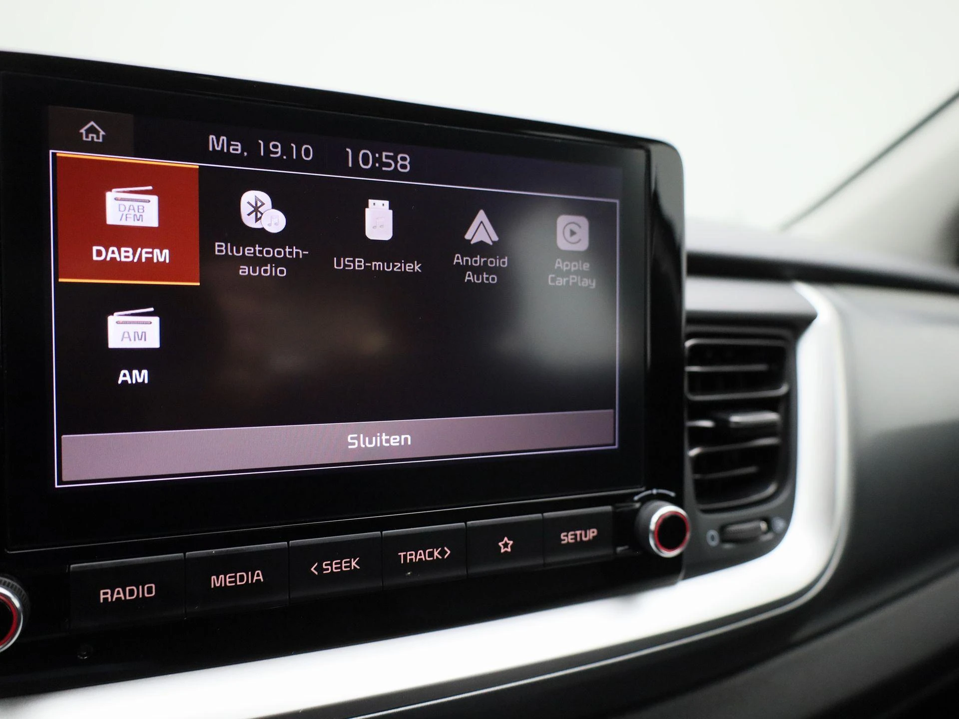 Kia-Stonic-image-21