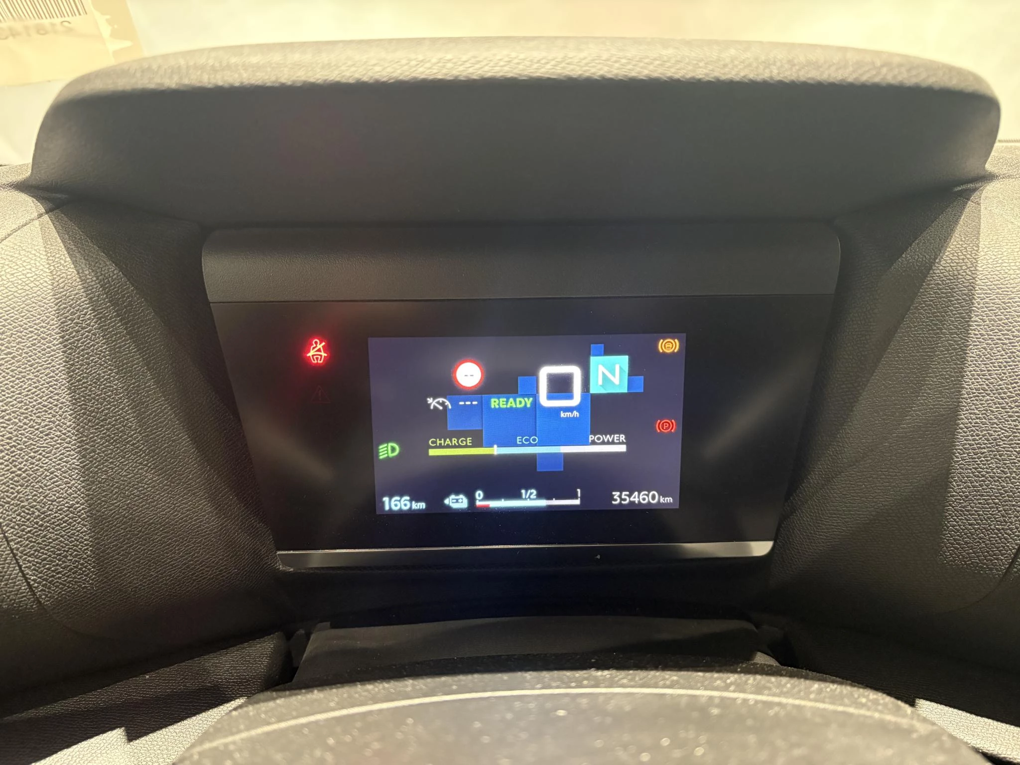 Citroën-ë-C4-image-18