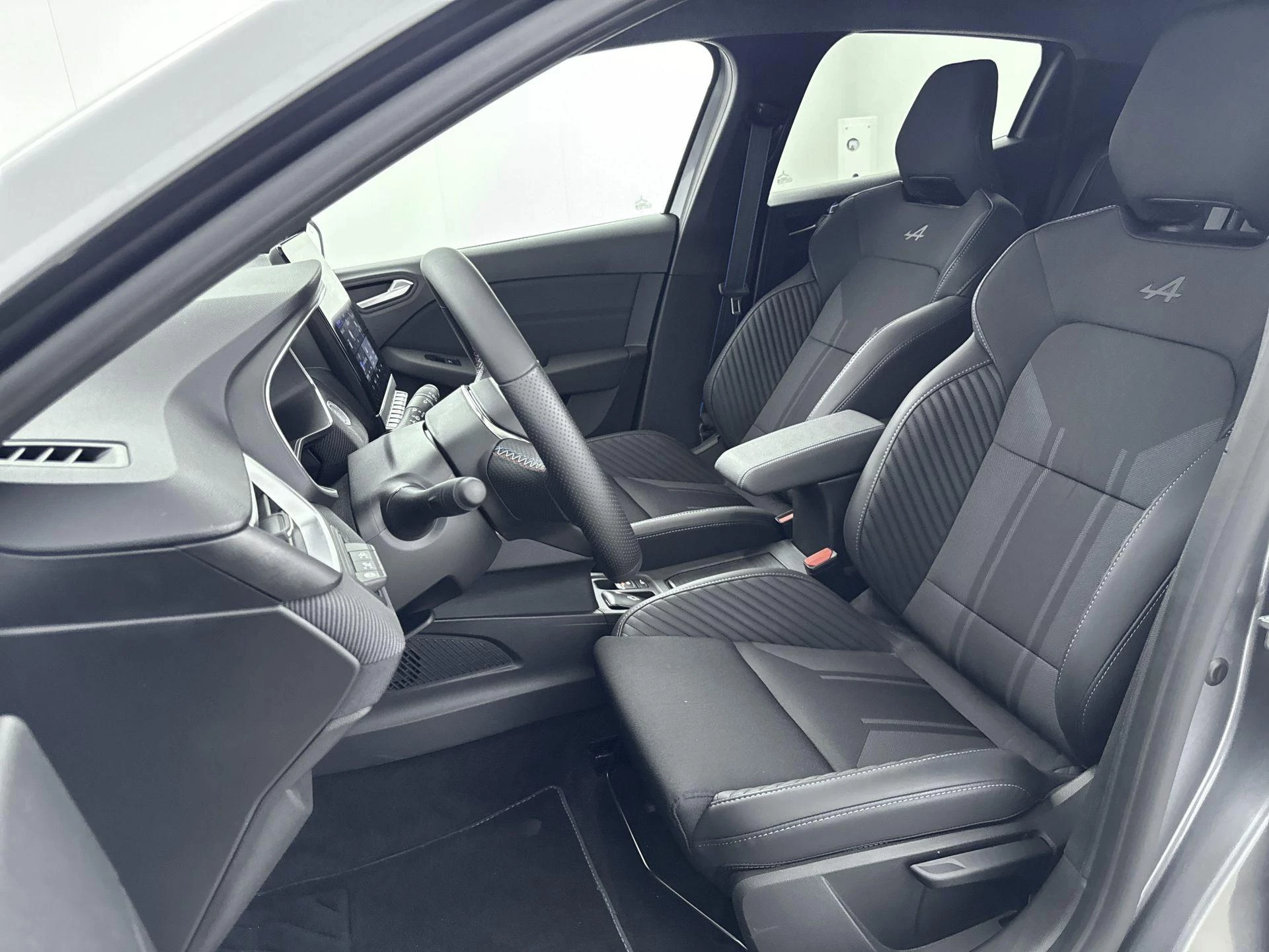 Renault-Clio-image-11