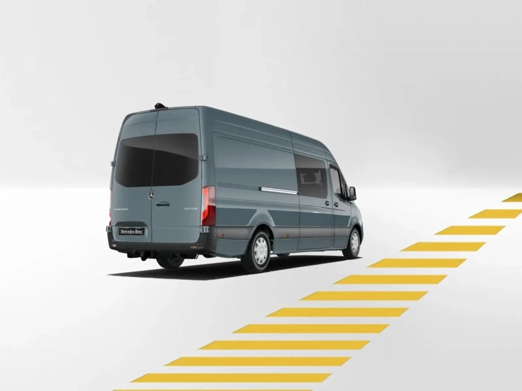 Mercedes-Benz-Sprinter 319-image-6