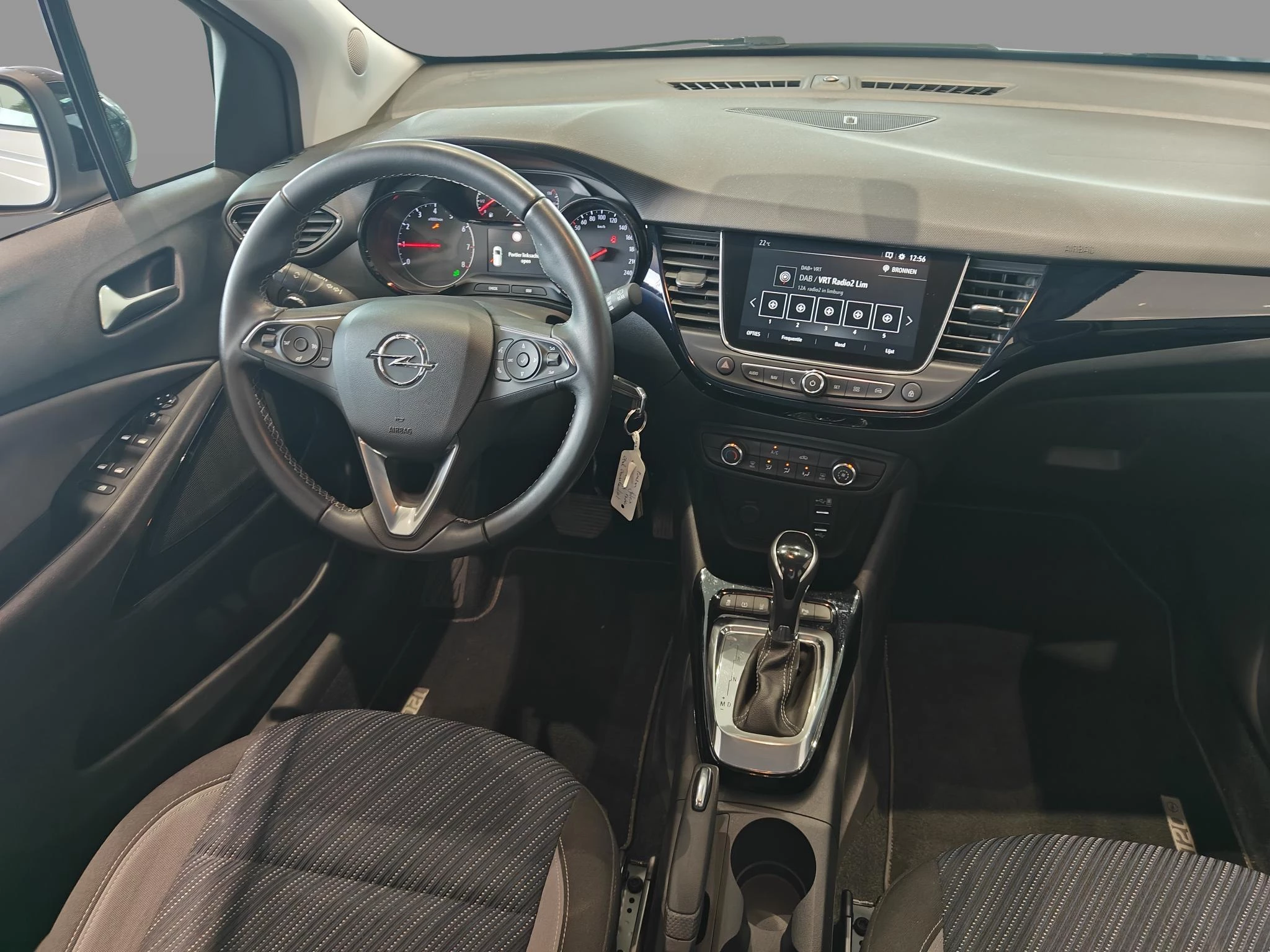 Opel-Crossland X-image-13