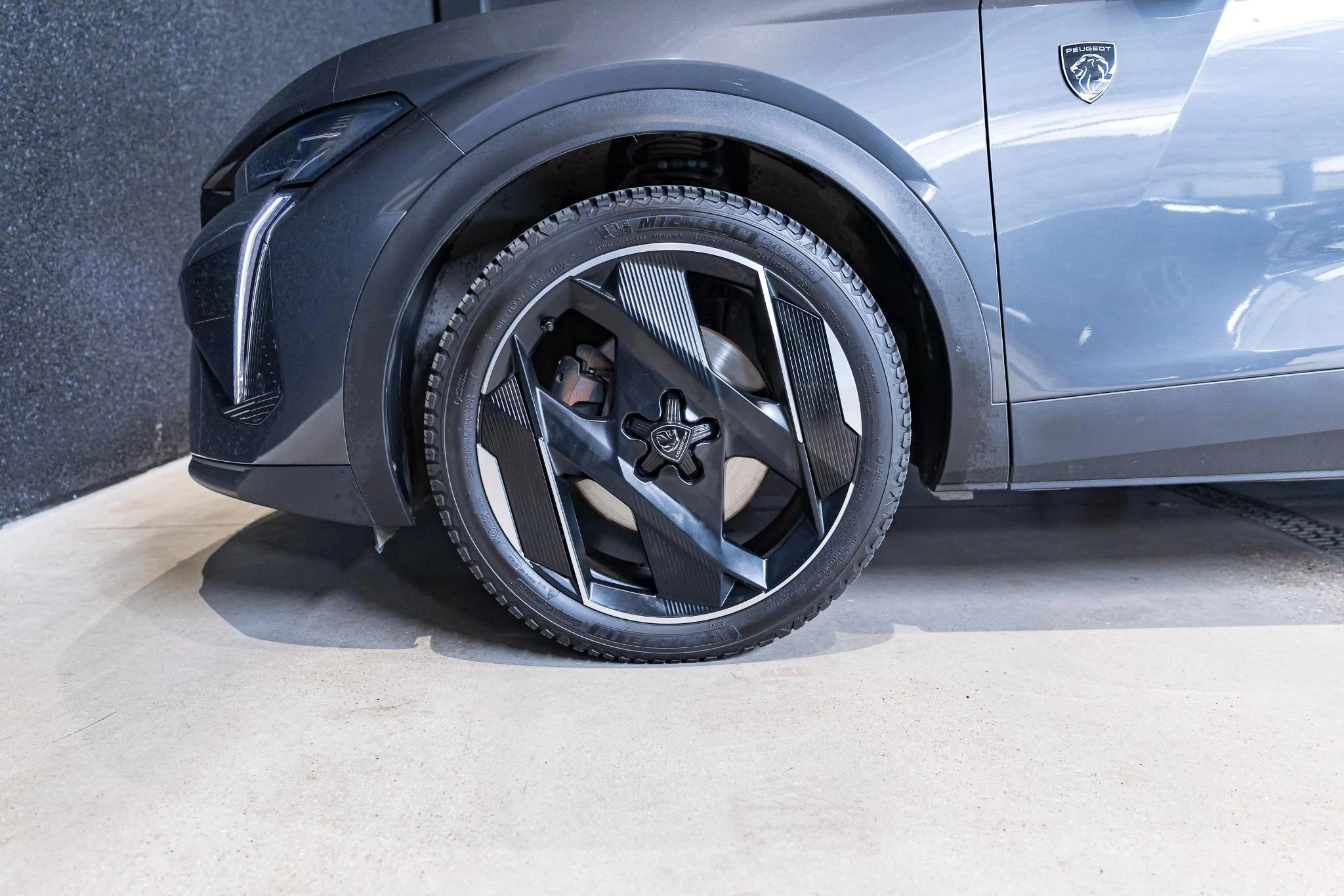 Peugeot 408 1.6 Hybrid 180 S&S EAT8 Allure