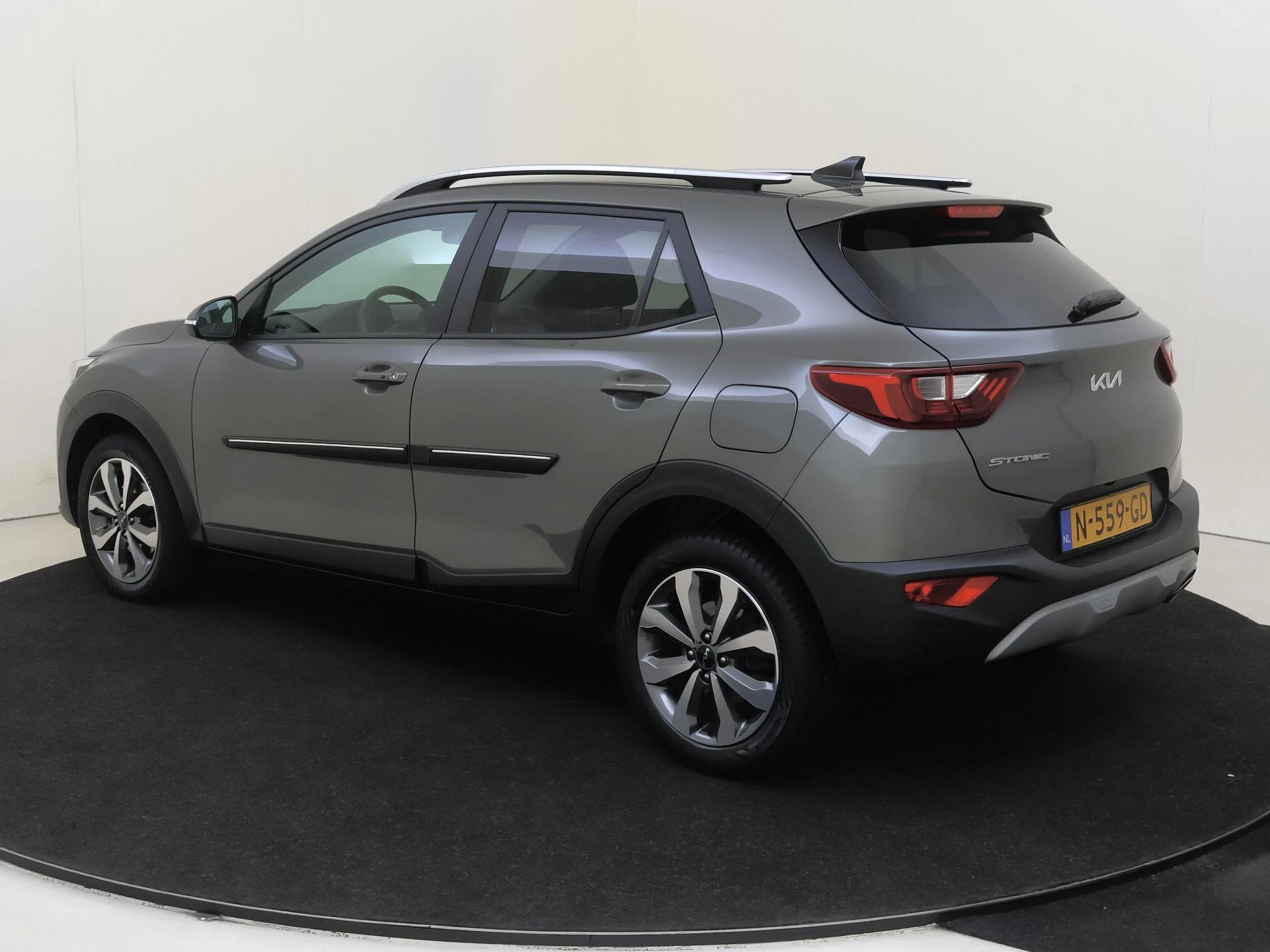 Kia-Stonic-image-4