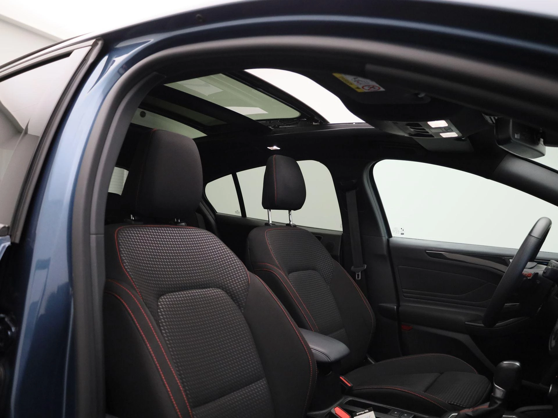 Ford Focus 1.0 EcoBoost Hybrid ST Line X