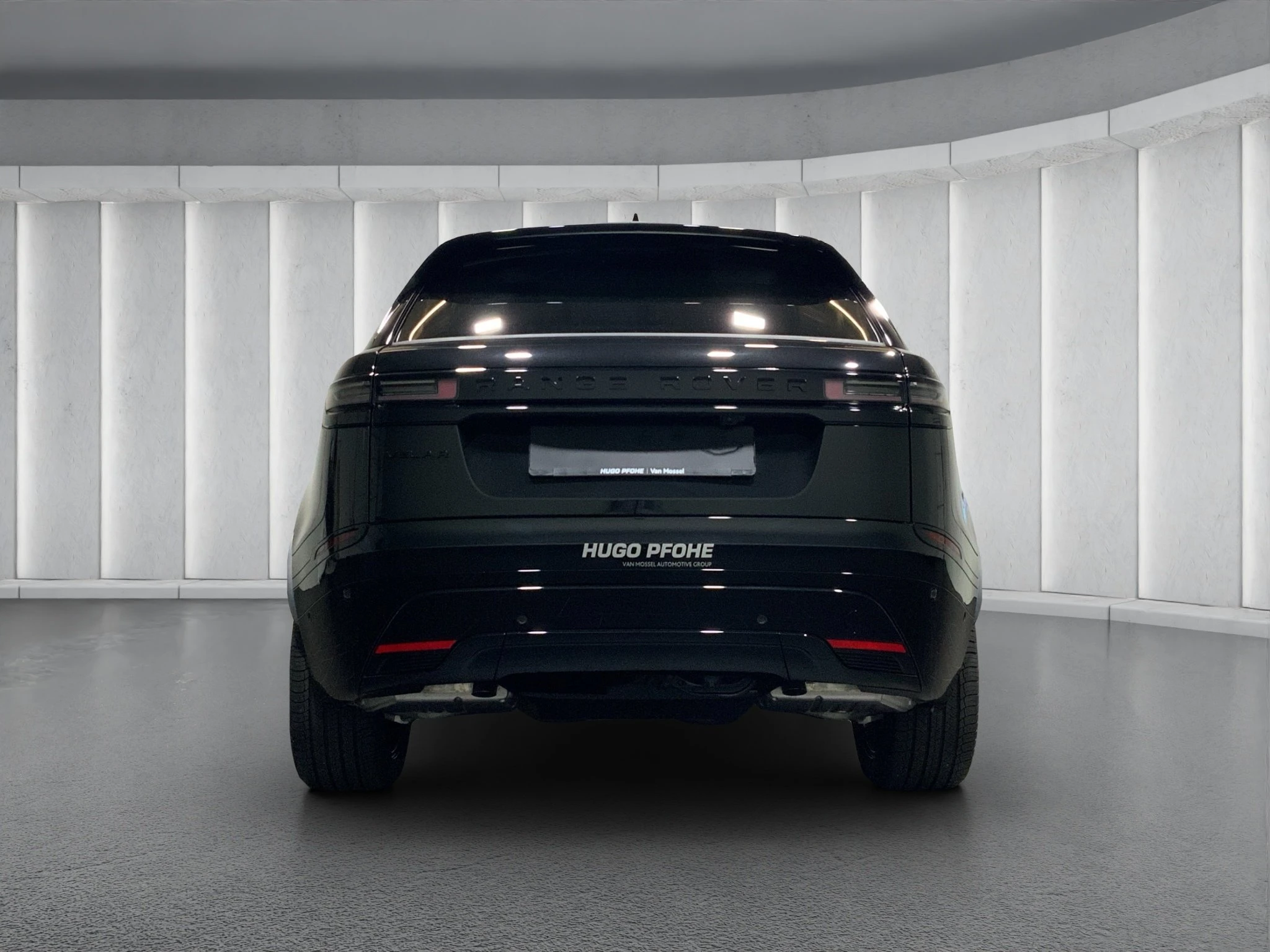 Land Rover-Range Rover Velar-image-2