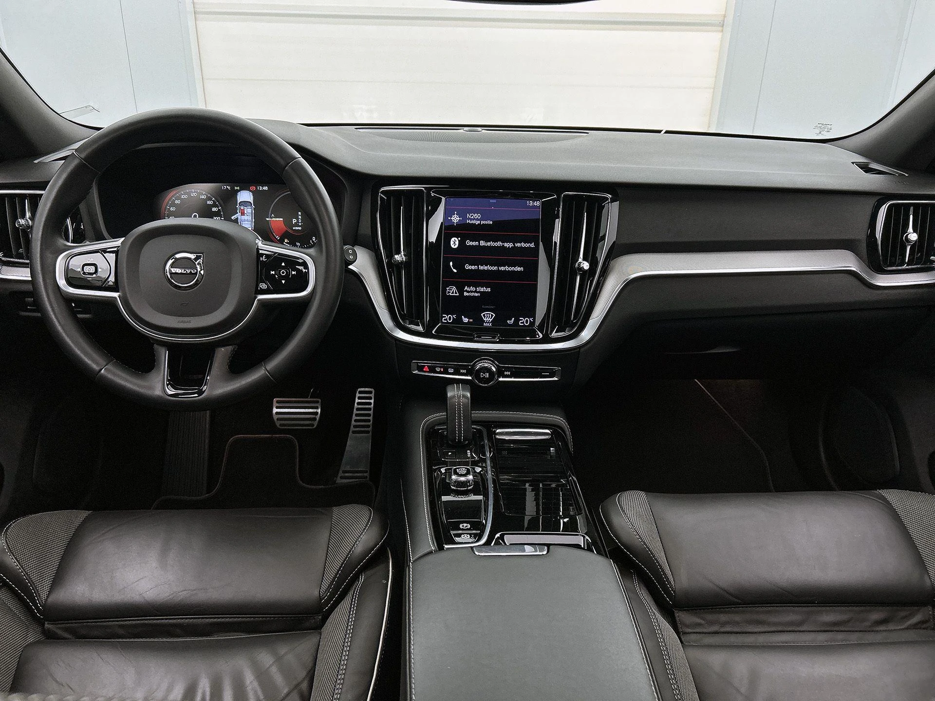 Volvo-V60-image-20