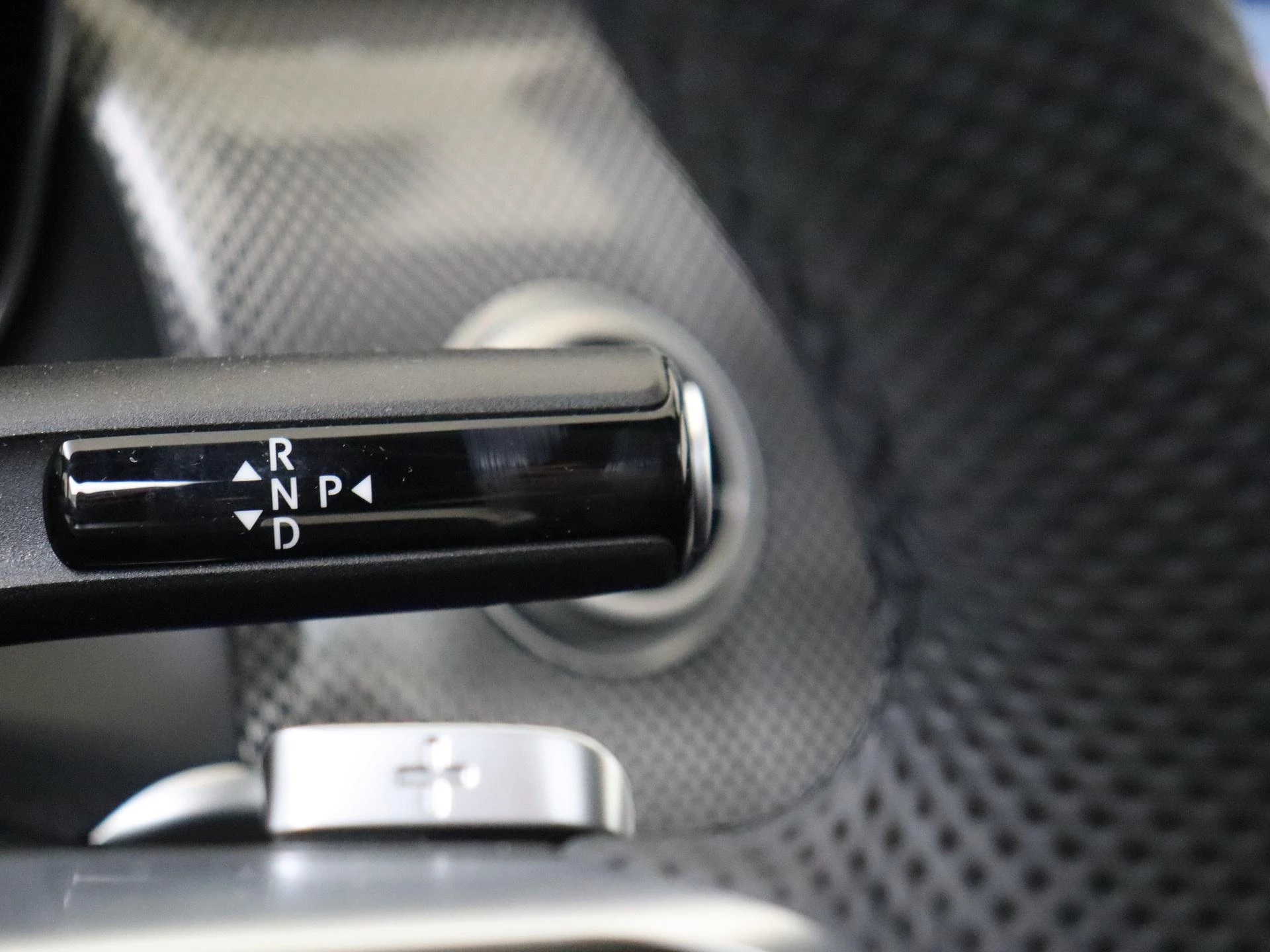 Mercedes-Benz-GLC-image-14