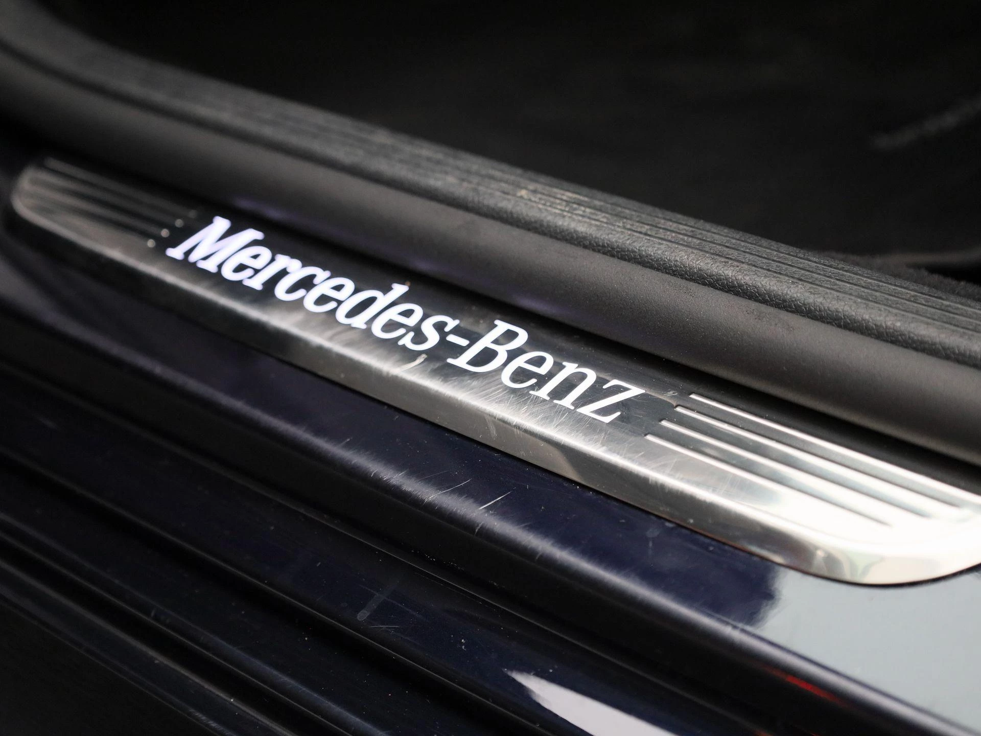 Mercedes-Benz-E-Klasse-image-34