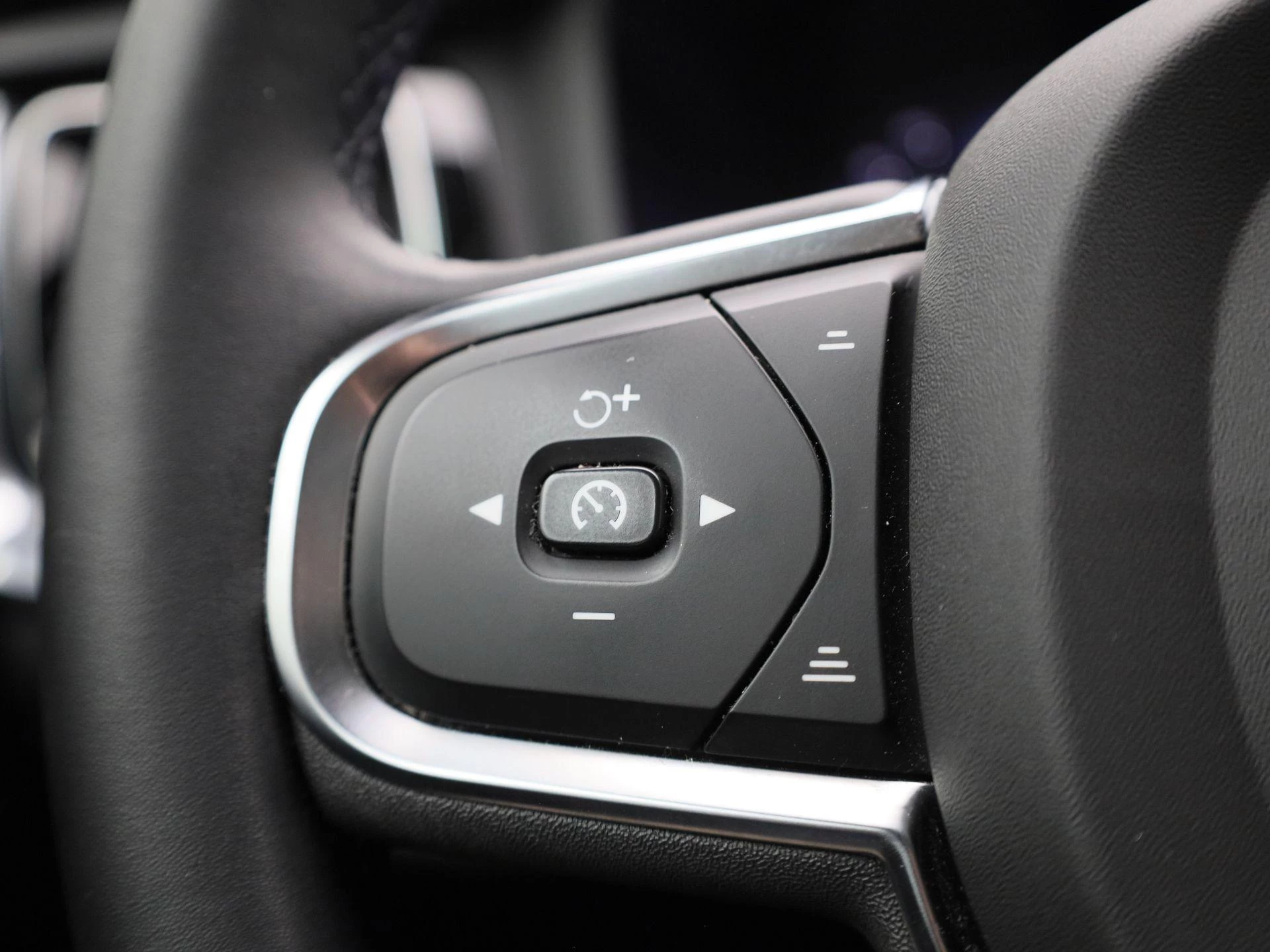 Volvo-V60-image-16