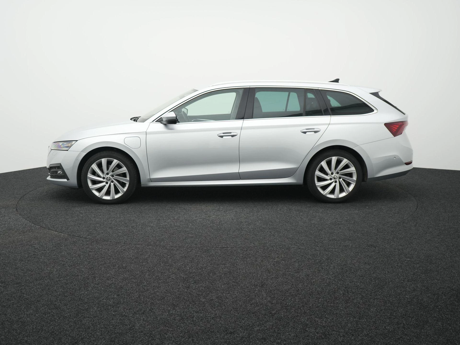Škoda Octavia Combi 1.4 TSI iV PHEV Business Edition Plus