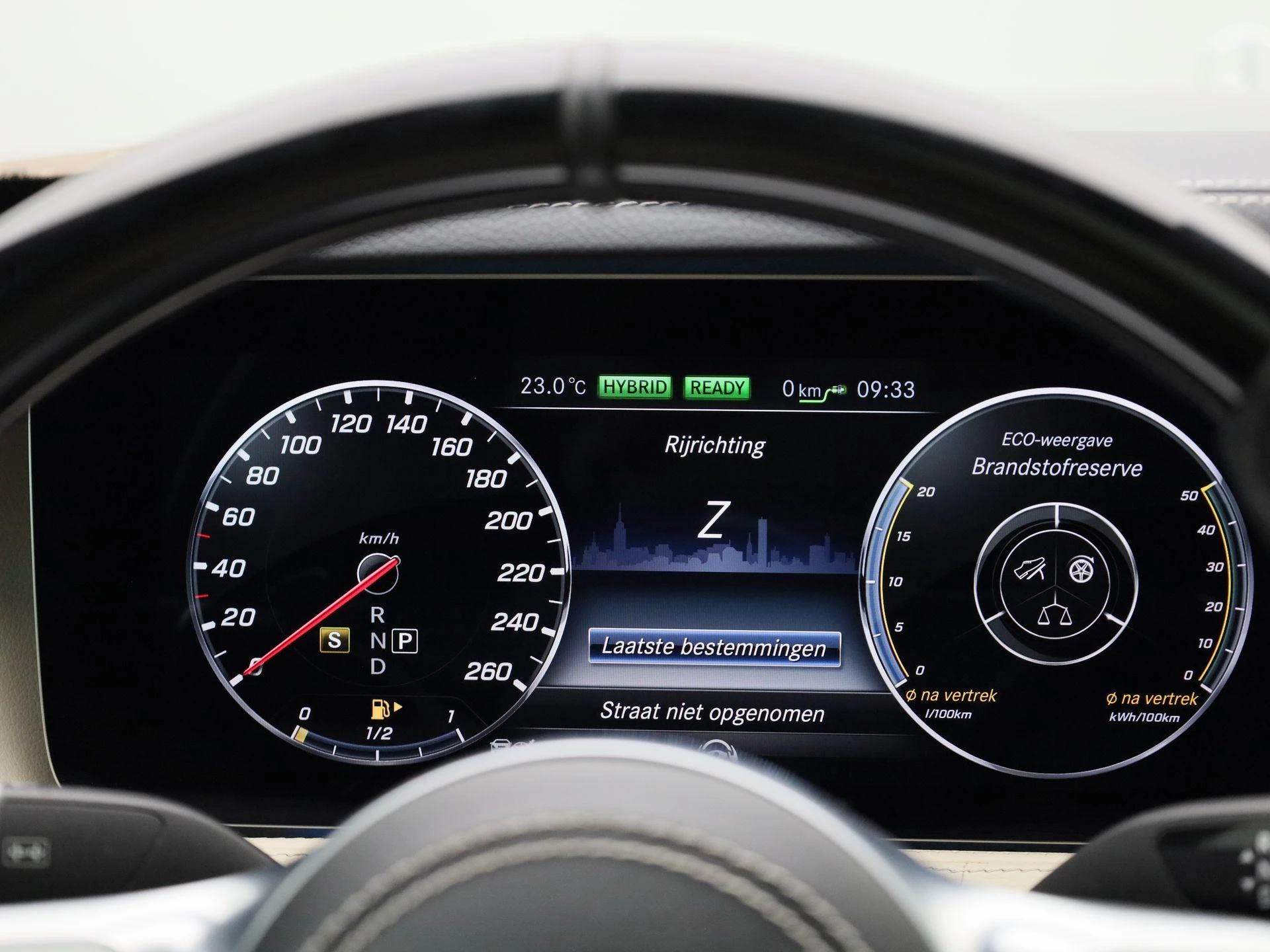 Mercedes-Benz-S-Klasse-image-7