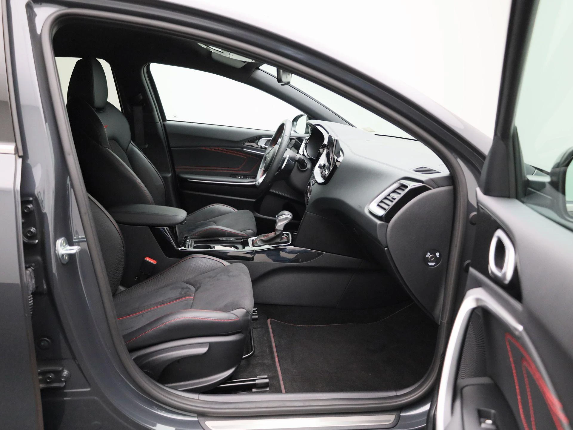 Kia-ProCeed-image-40