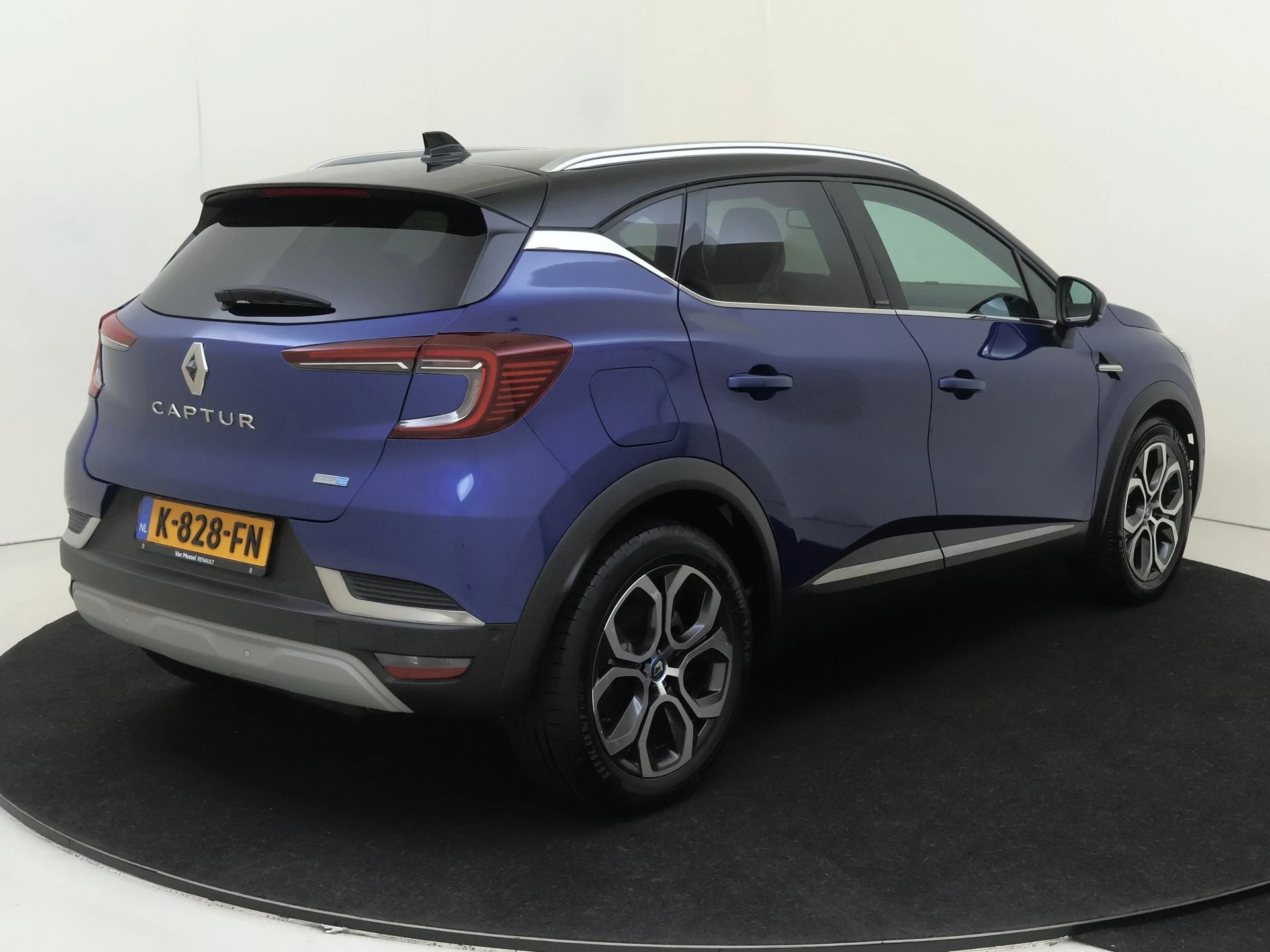 Renault-Captur-image-5