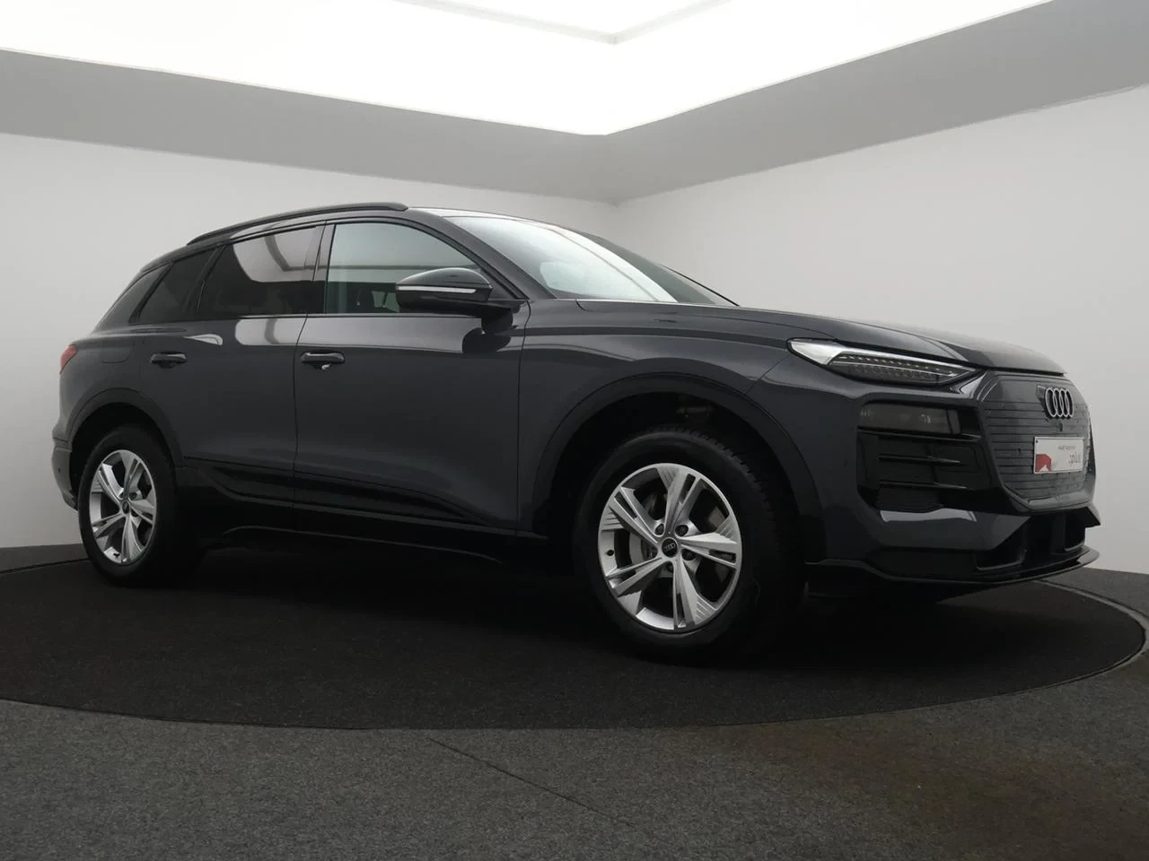 Audi-Q6 e-tron-image-4