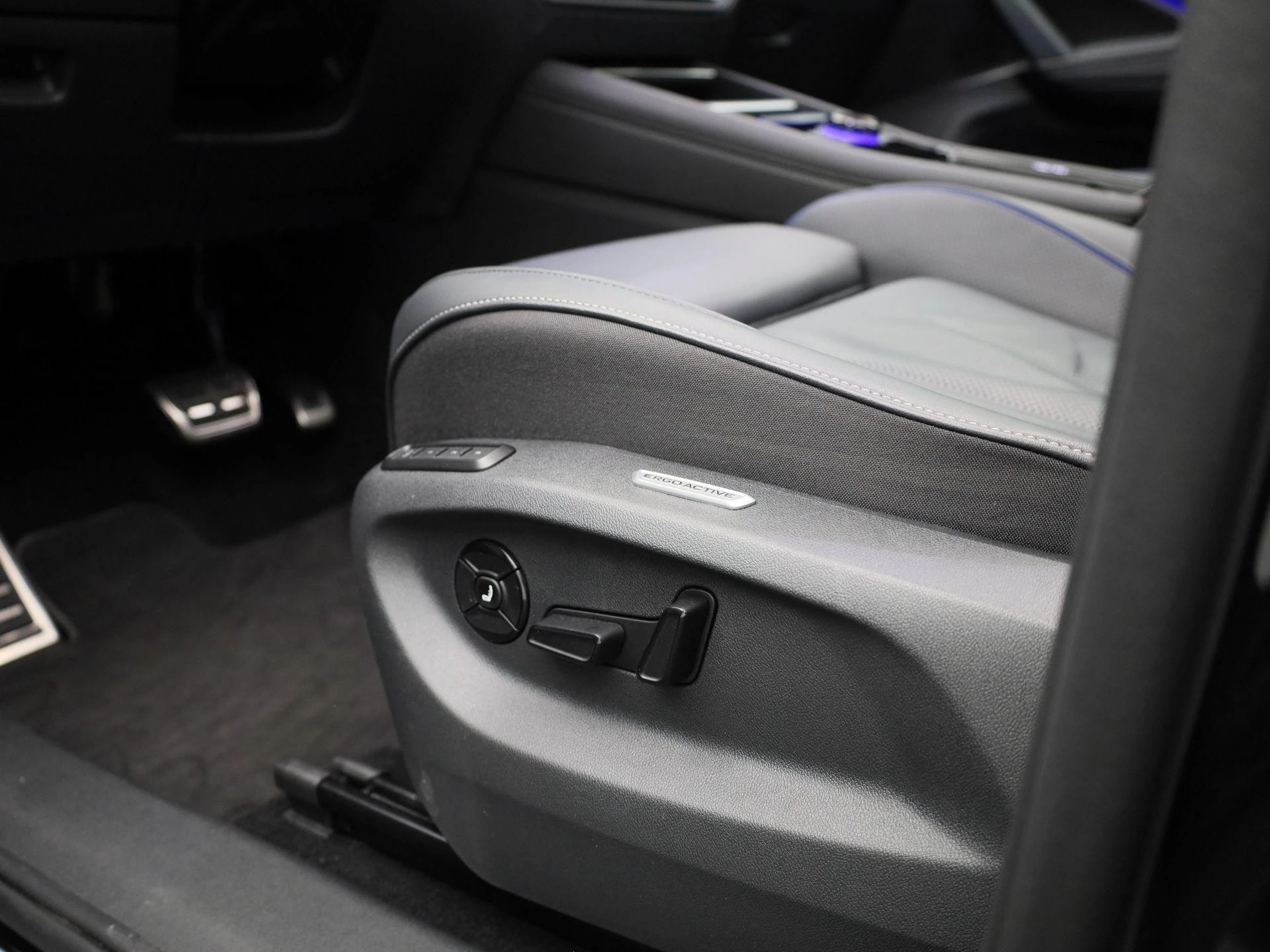 Volkswagen-Tiguan-image-35