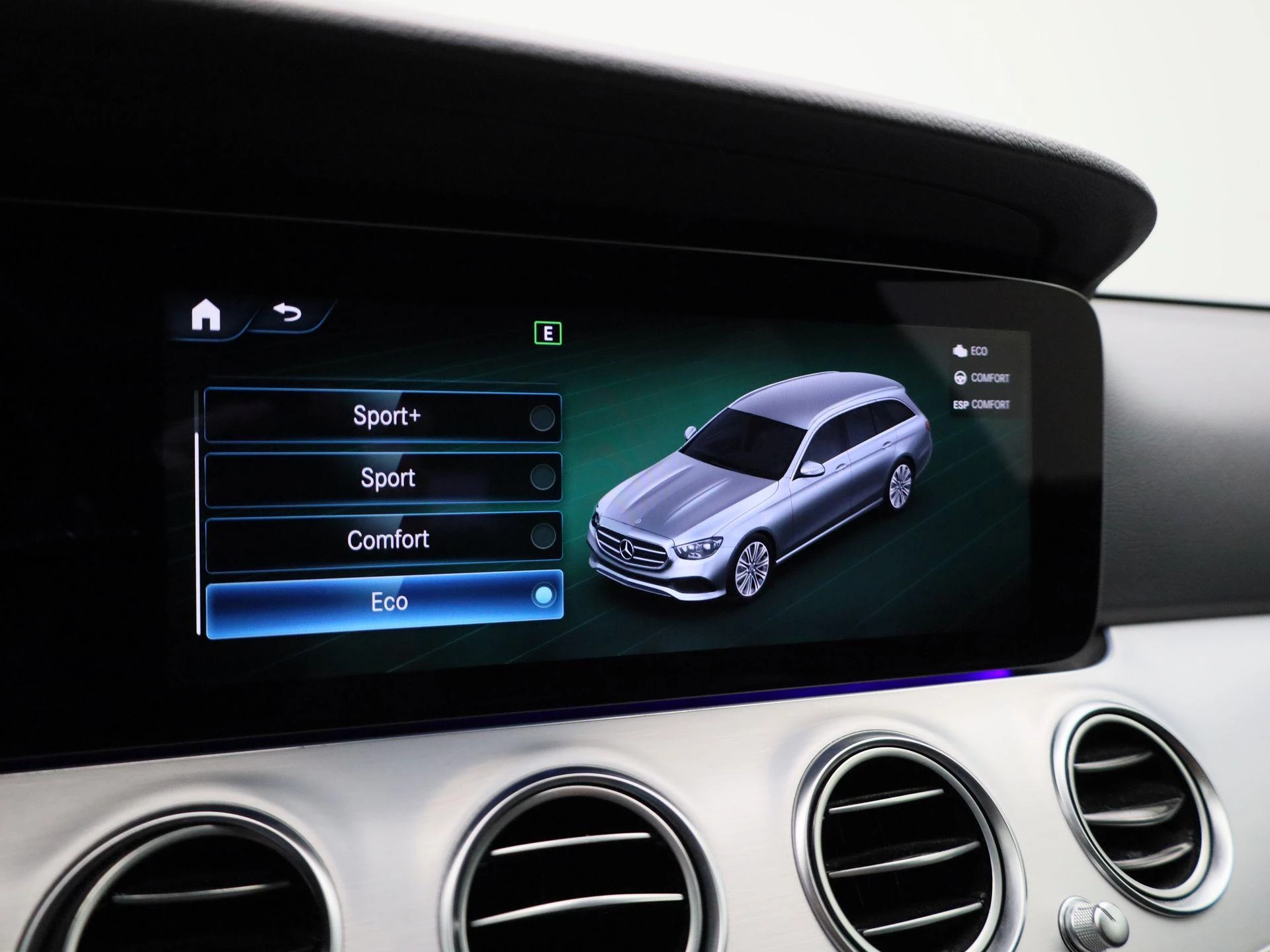 Mercedes-Benz-E-Klasse-image-28