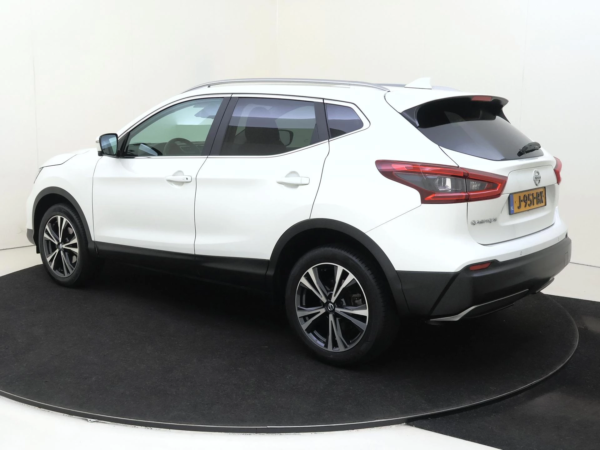 Nissan-QASHQAI-image-2