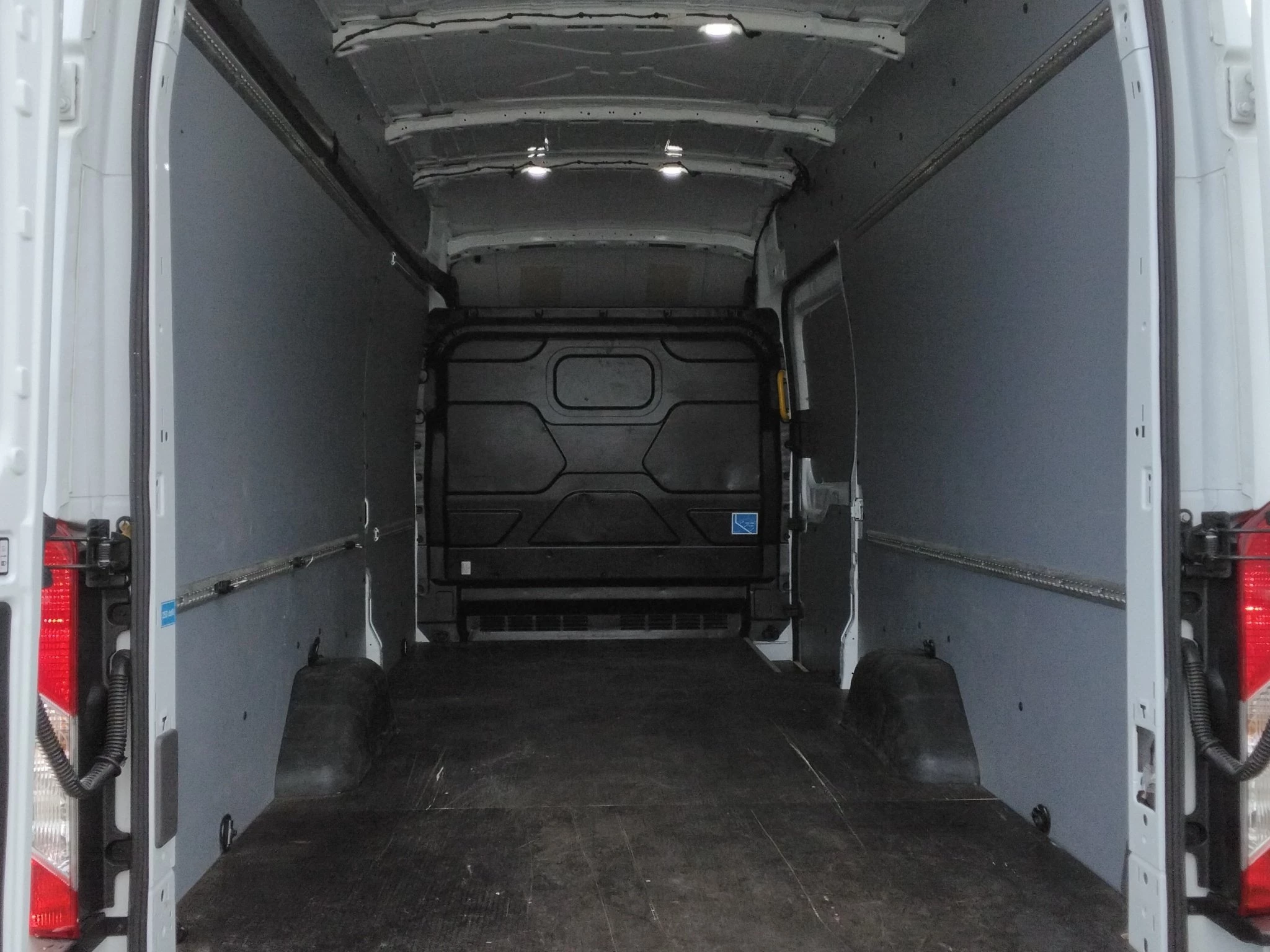 Ford-Transit-image-15