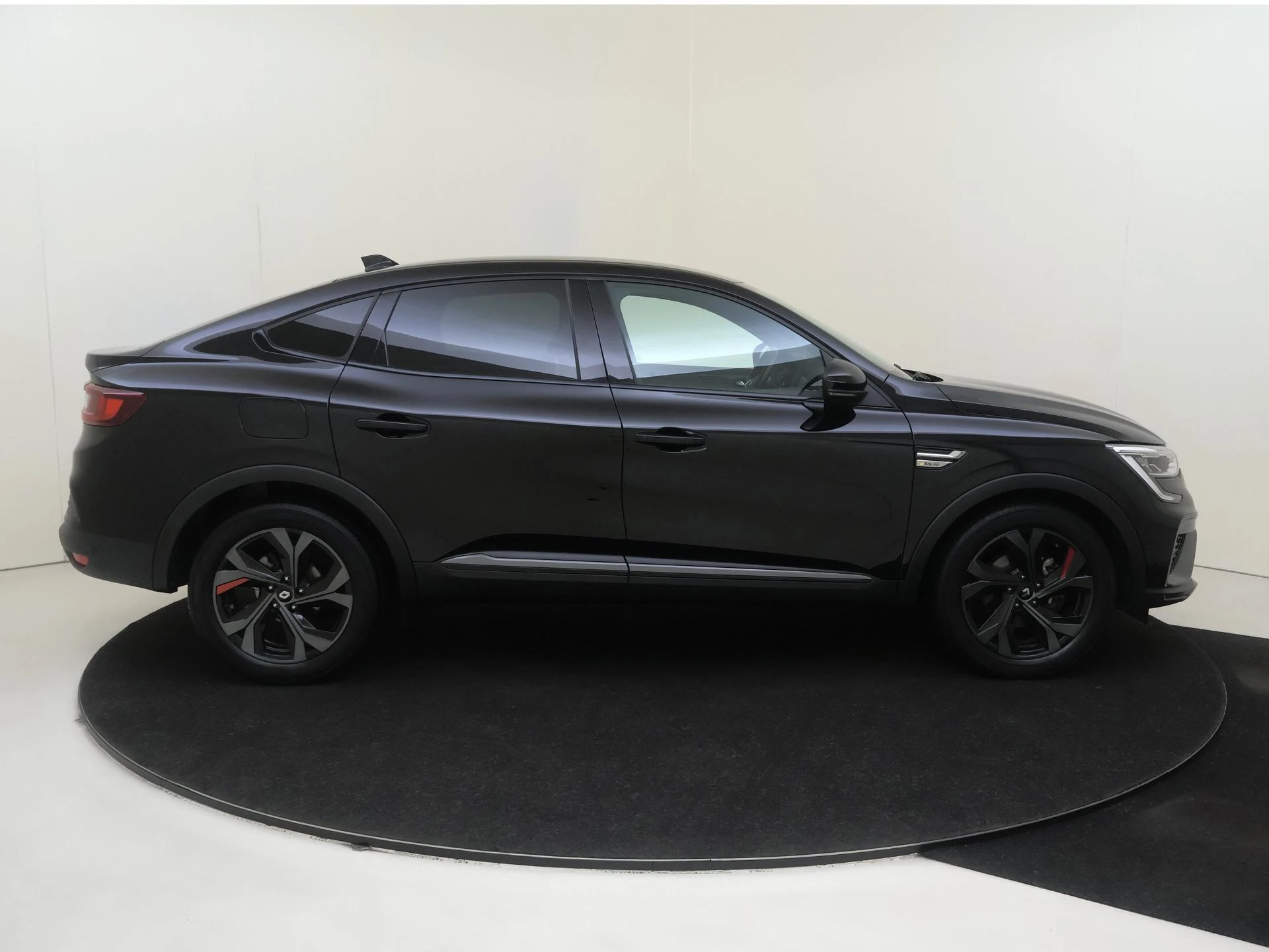Renault-Arkana-image-7