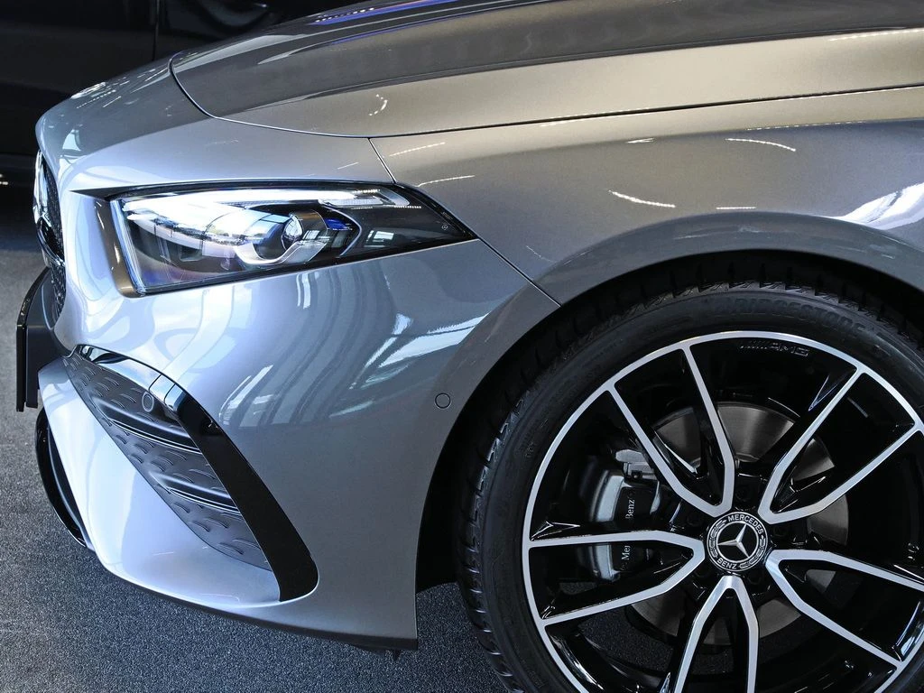 Mercedes-Benz-A-Klasse 200-image-3